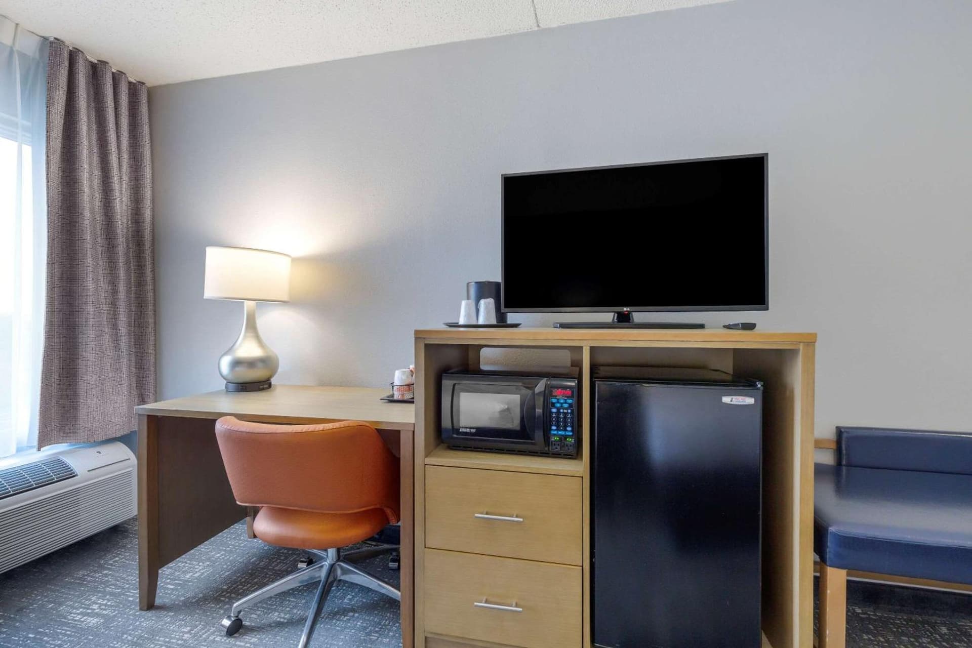 Comfort Inn & Suites Alexandria West gallery photo in Alexandria, VA — image 17