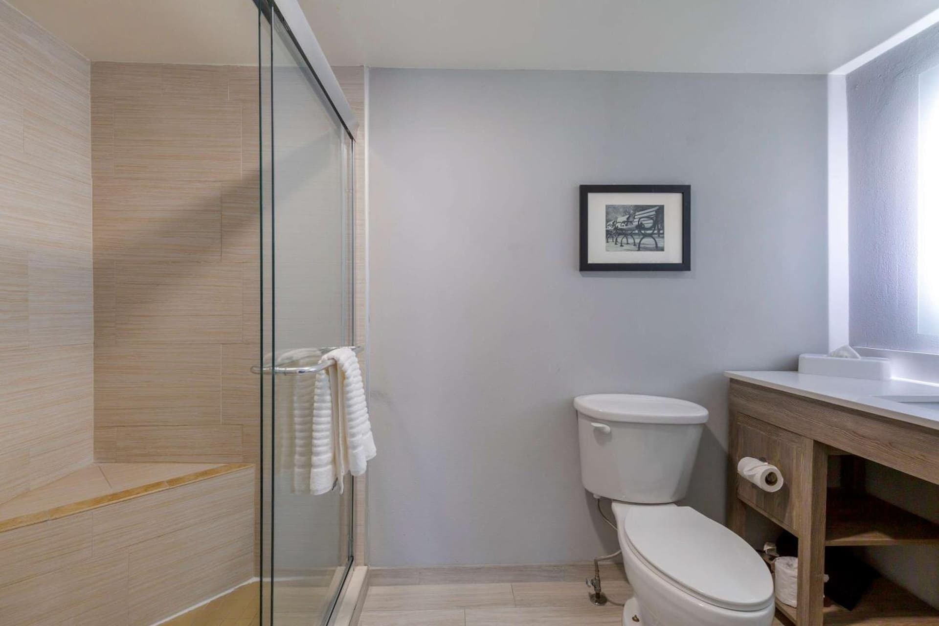 Comfort Inn & Suites Alexandria West gallery photo in Alexandria, VA — image 32
