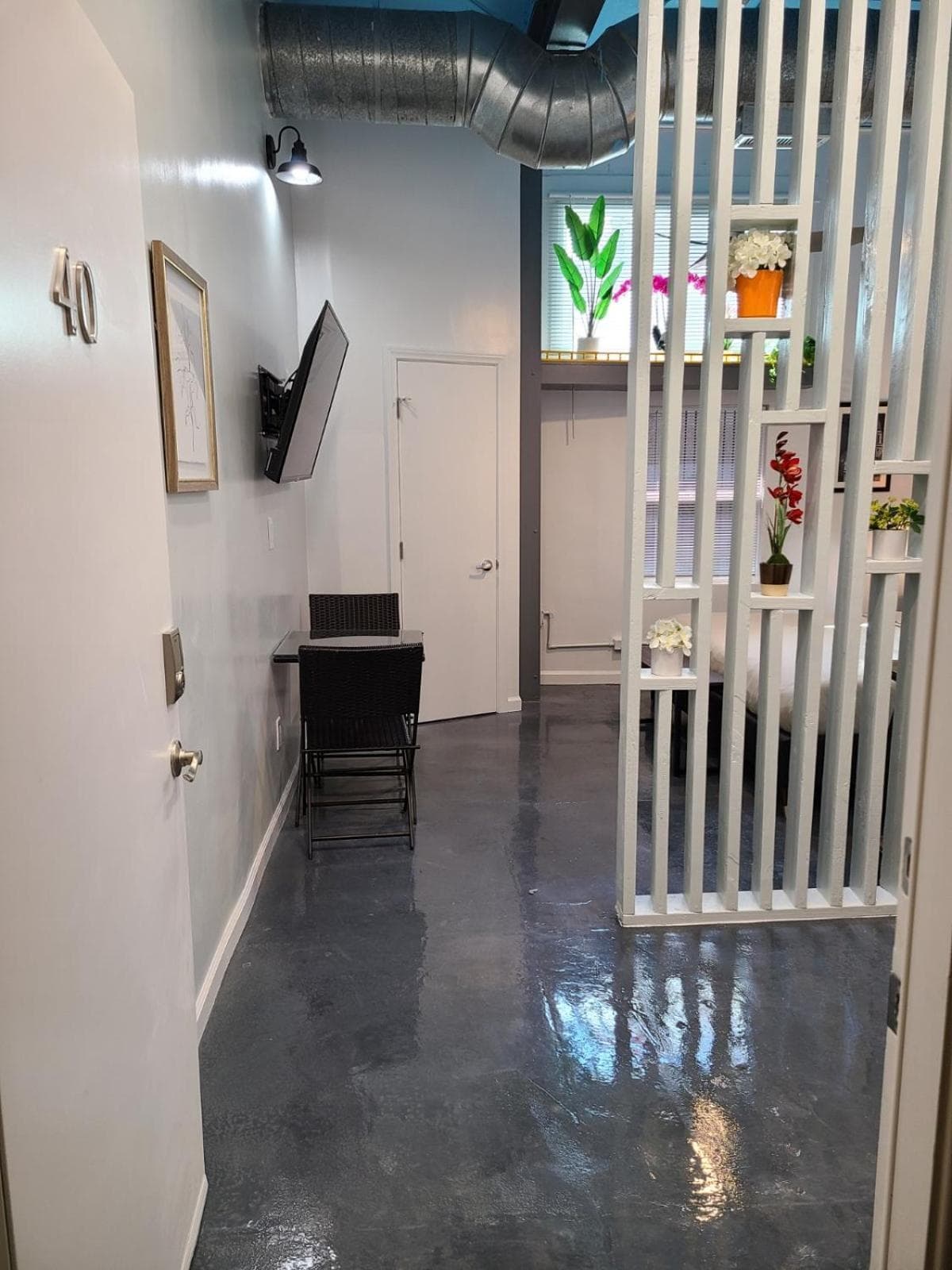 Hotel Royal property views in Long Beach, CA — gallery photo 3