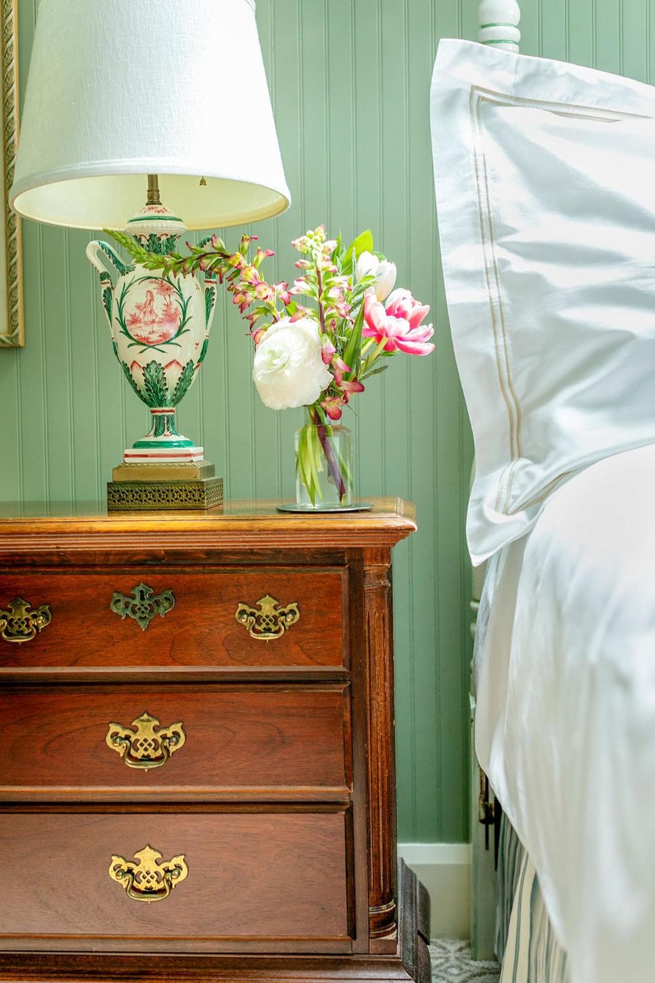 Hob Knob gallery photo in Edgartown — image 10