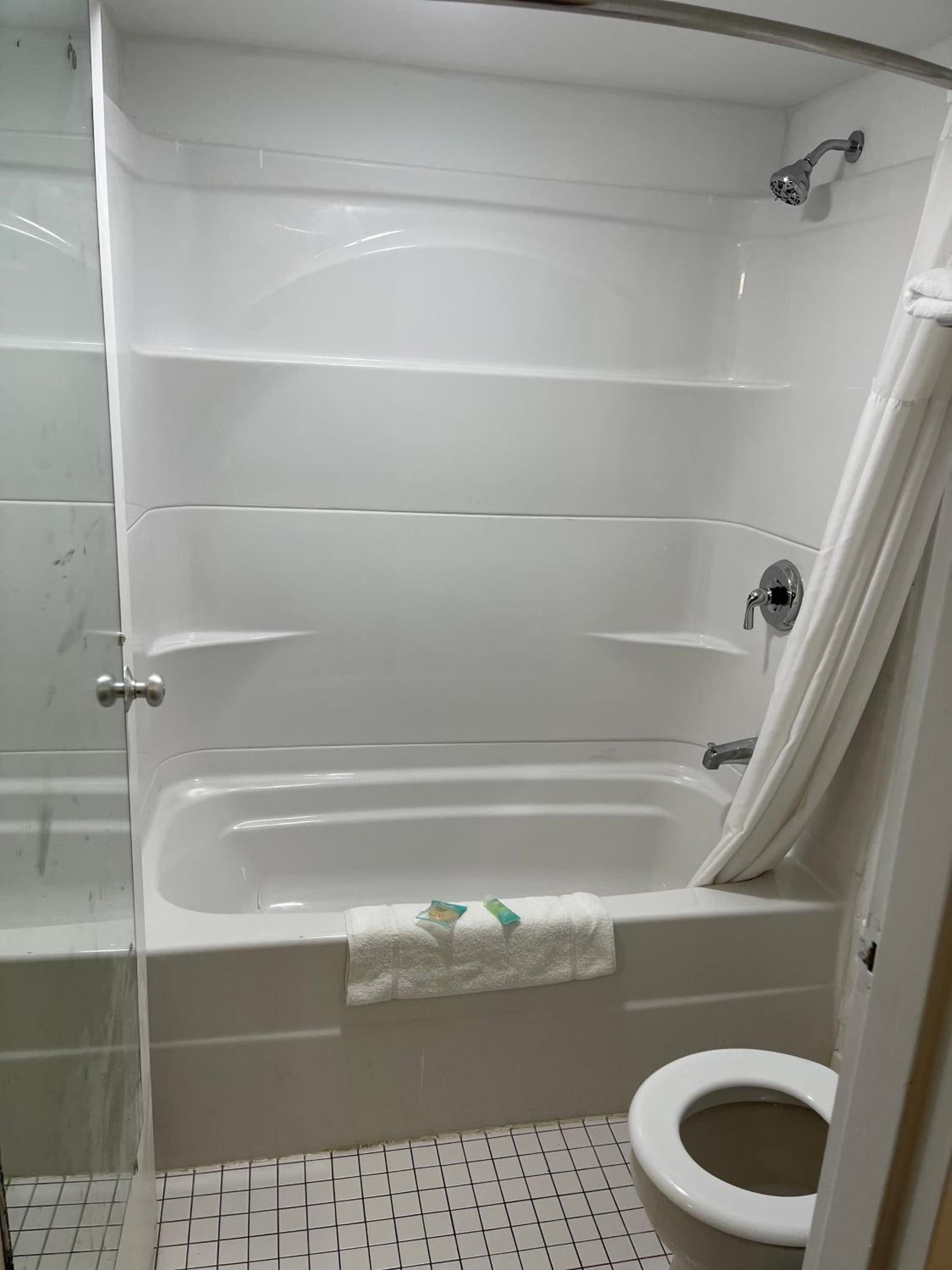 Wilkes-Barre Inn & Suites gallery photo in Wilkes-Barre, PA — image 34
