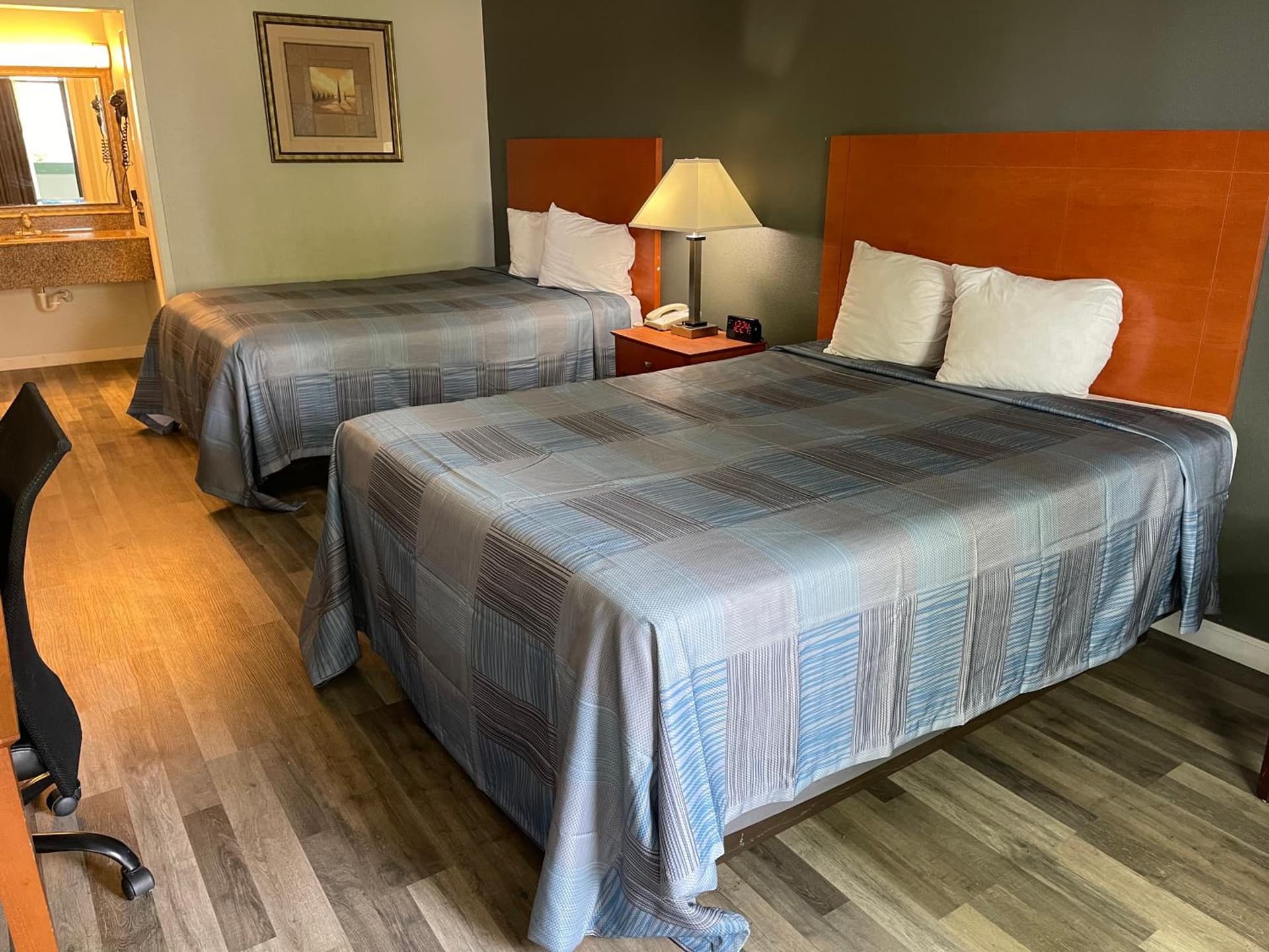 Wilkes-Barre Inn & Suites gallery photo in Wilkes-Barre, PA — image 20