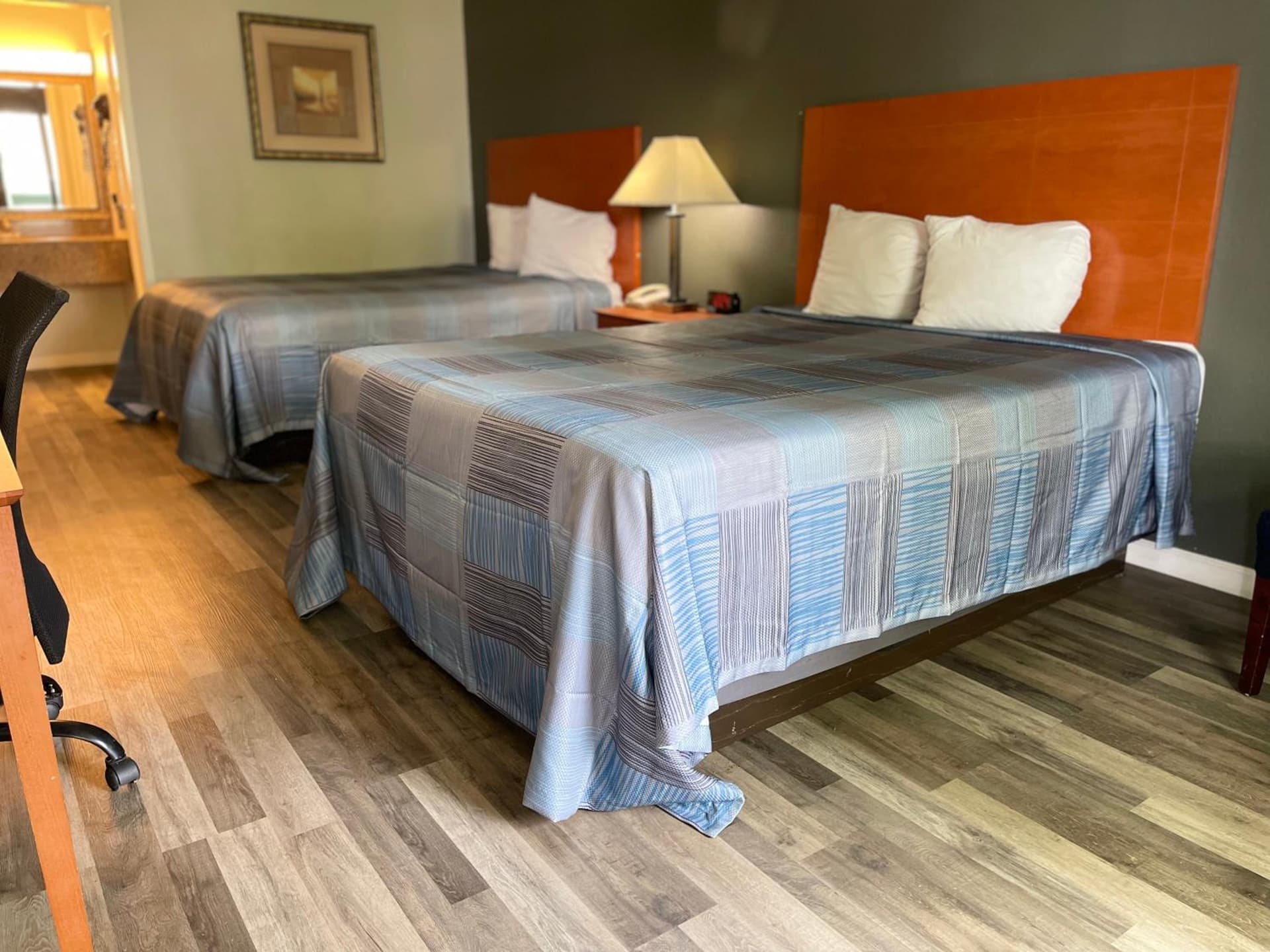 Wilkes-Barre Inn & Suites gallery photo in Wilkes-Barre, PA — image 27
