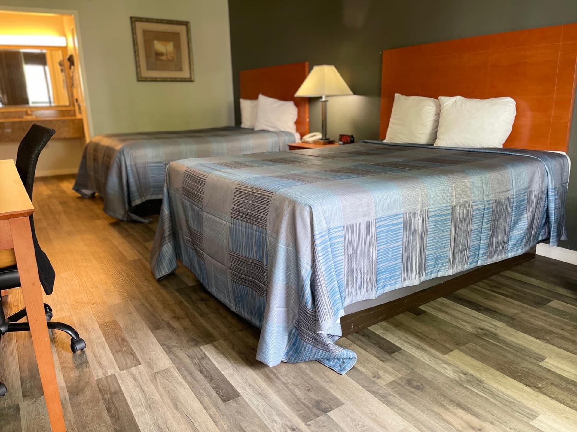 Wilkes-Barre Inn & Suites gallery photo in Wilkes-Barre, PA — image 38