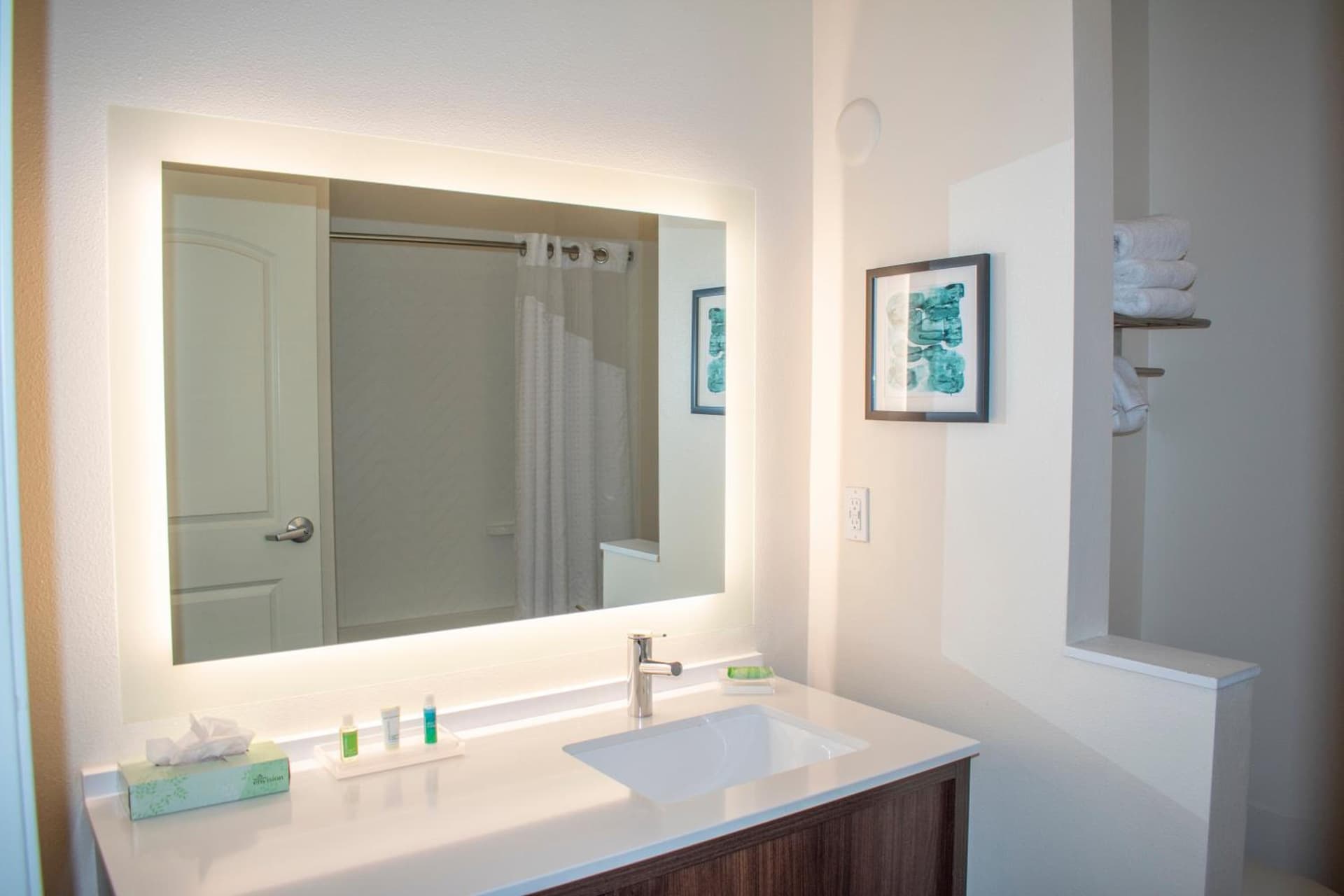 Holiday Inn Omaha Downtown - Waterpark by IHG gallery photo in Omaha, NE — image 29