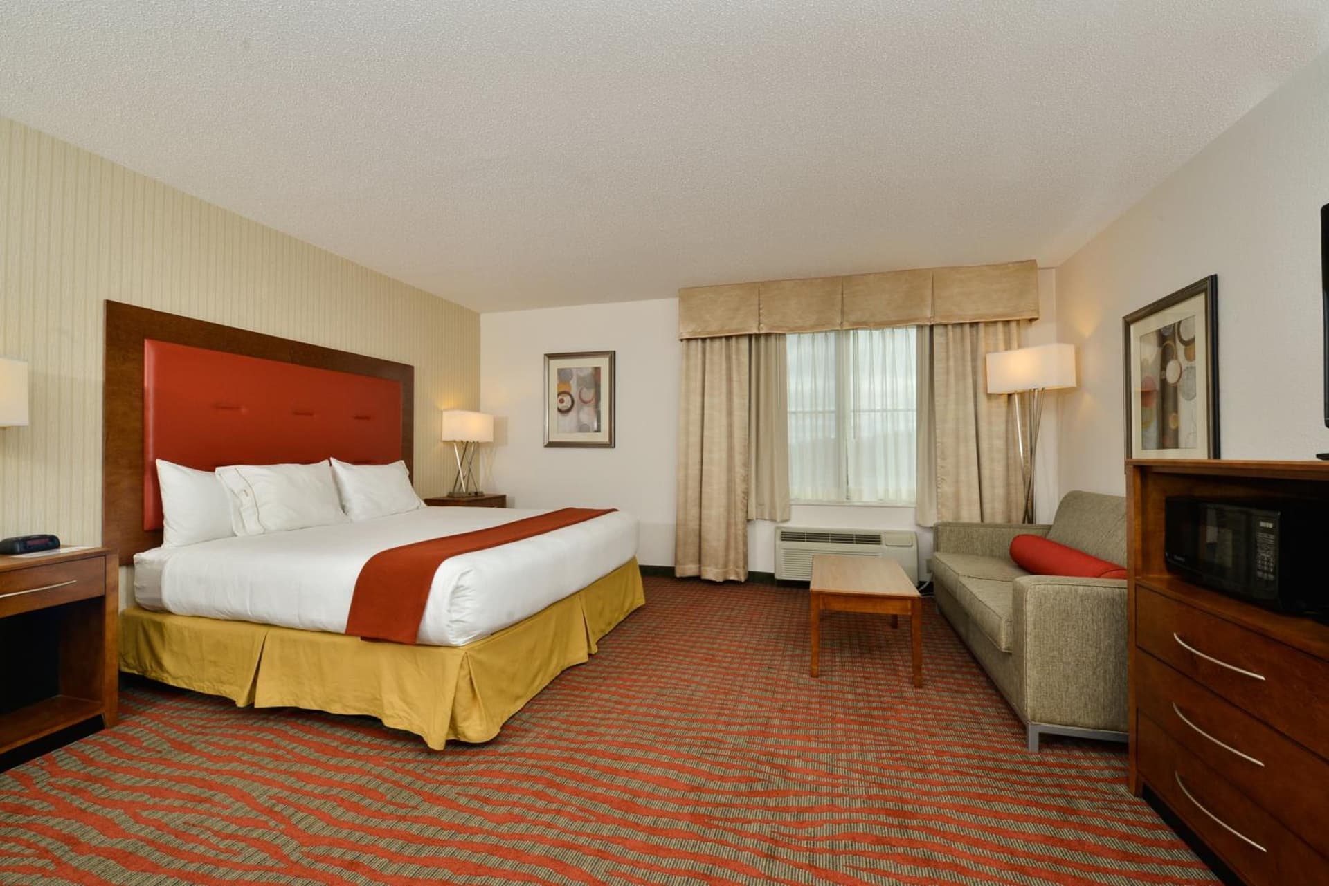 Holiday Inn Express Boston-Milford by IHG gallery photo in Milford — image 45