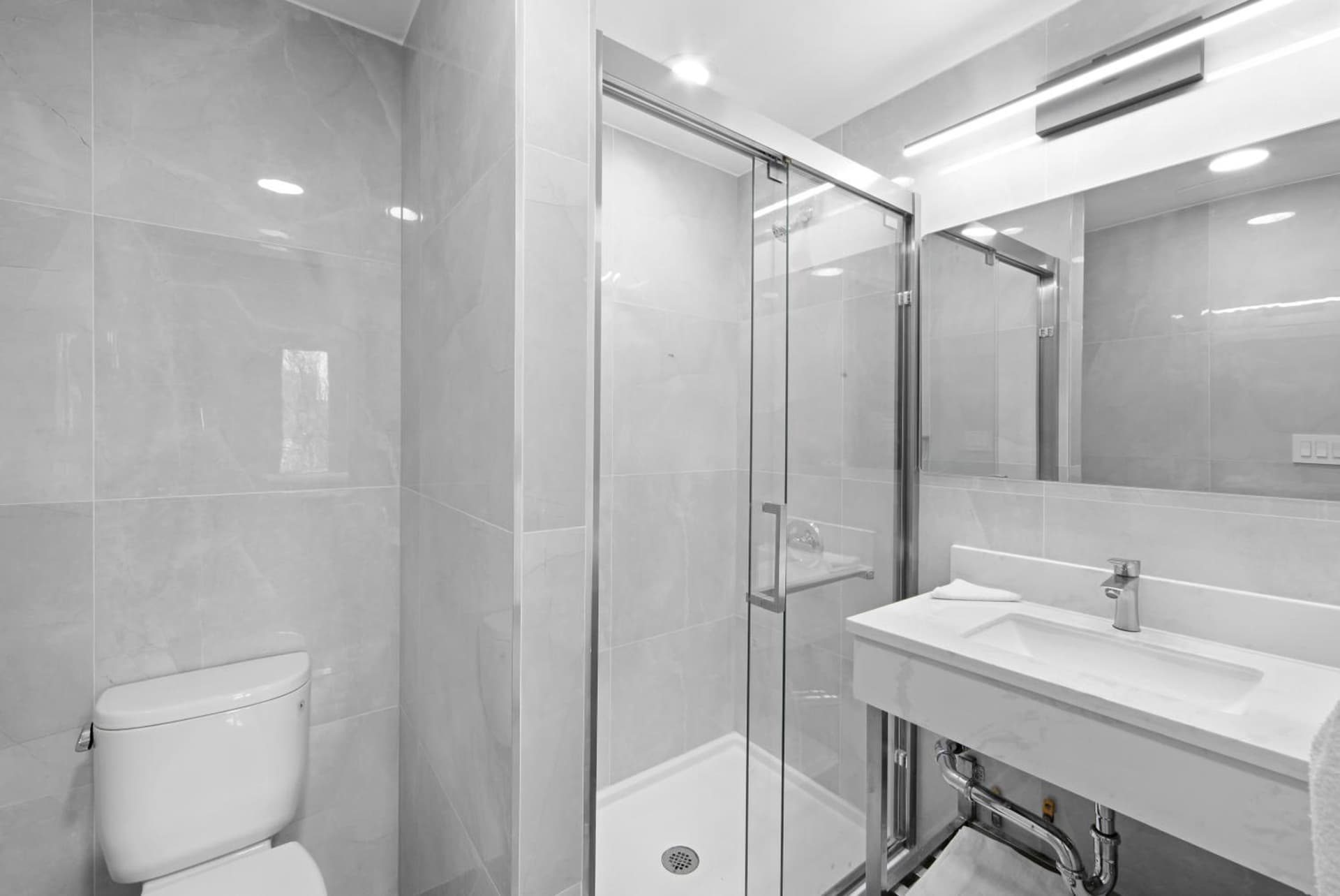 Hotel 365 Bronx gallery photo in Bronx, NY — image 4