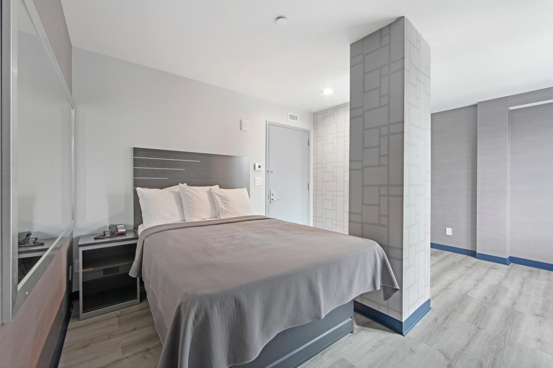 Hotel 365 Bronx gallery photo in Bronx, NY — image 8