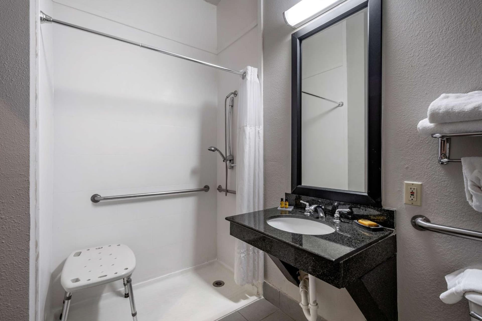 Best Western Plus McKinney Inn and Suites gallery photo in McKinney, TX — image 26