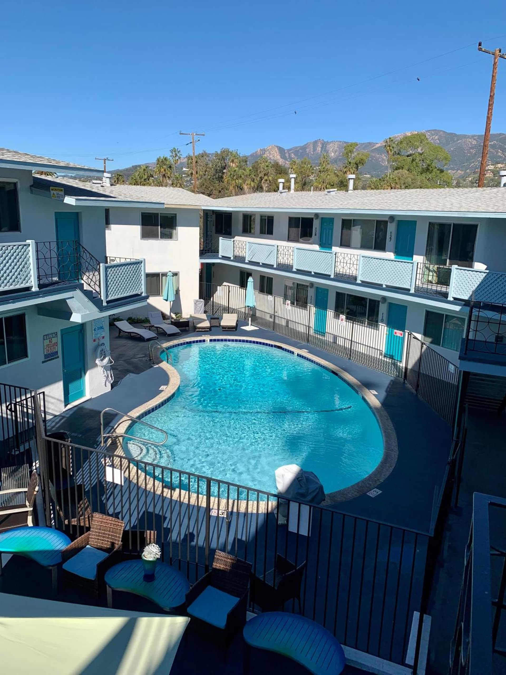 Inn at East Beach gallery photo in Santa Barbara, CA — image 17