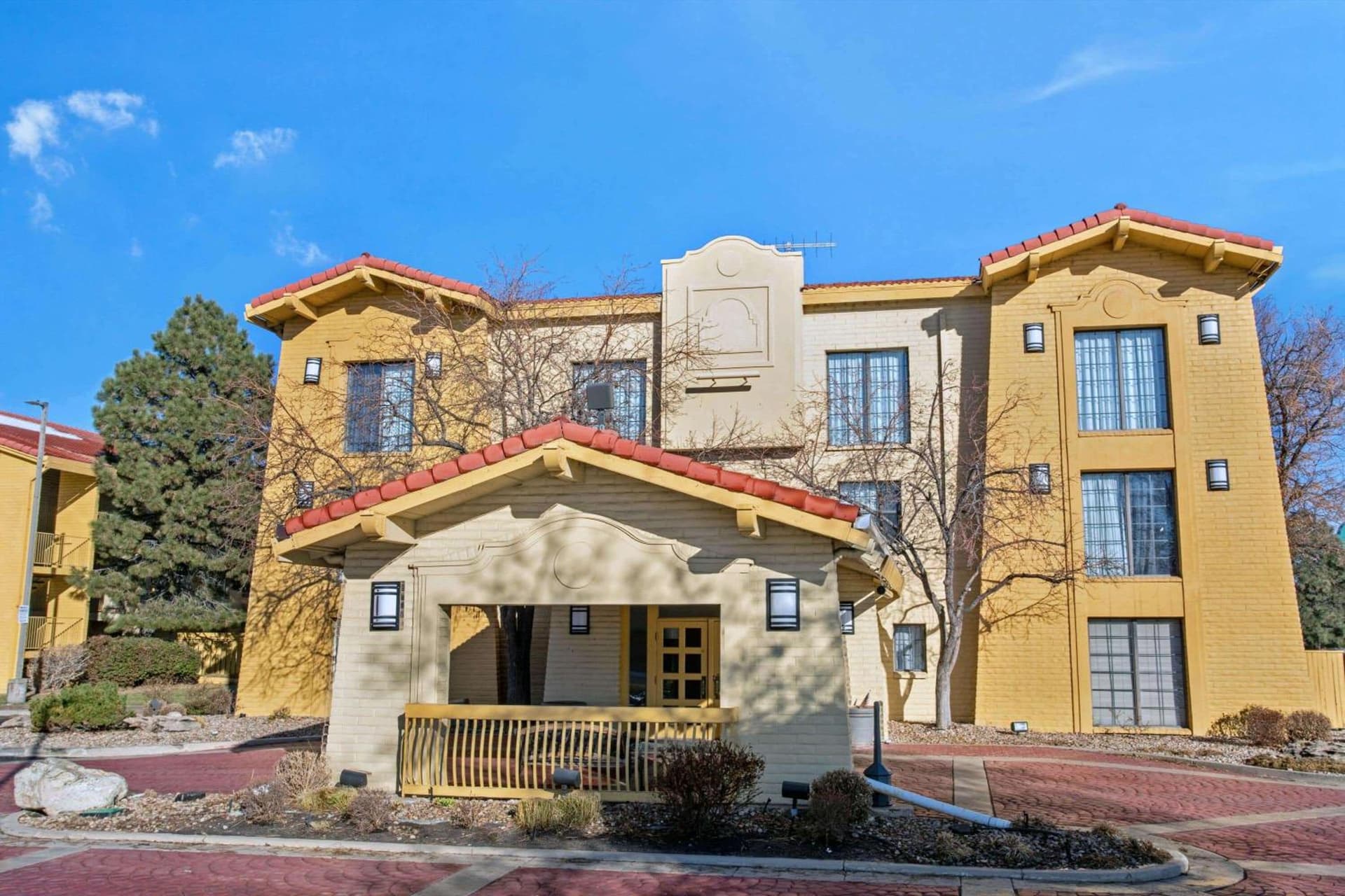 Travelodge by Wyndham Golden-Denver property views in Golden, CO — gallery photo 3