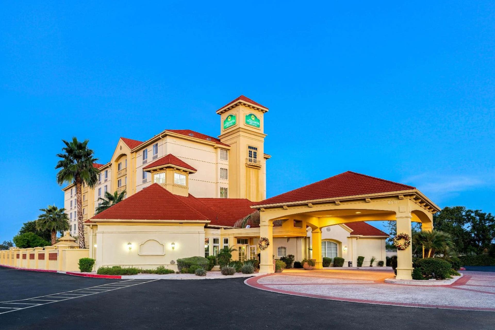 La Quinta Inn & Suites by Wyndham Mesa Superstition Springs featured exterior or lobby in Mesa, AZ — similar hotel