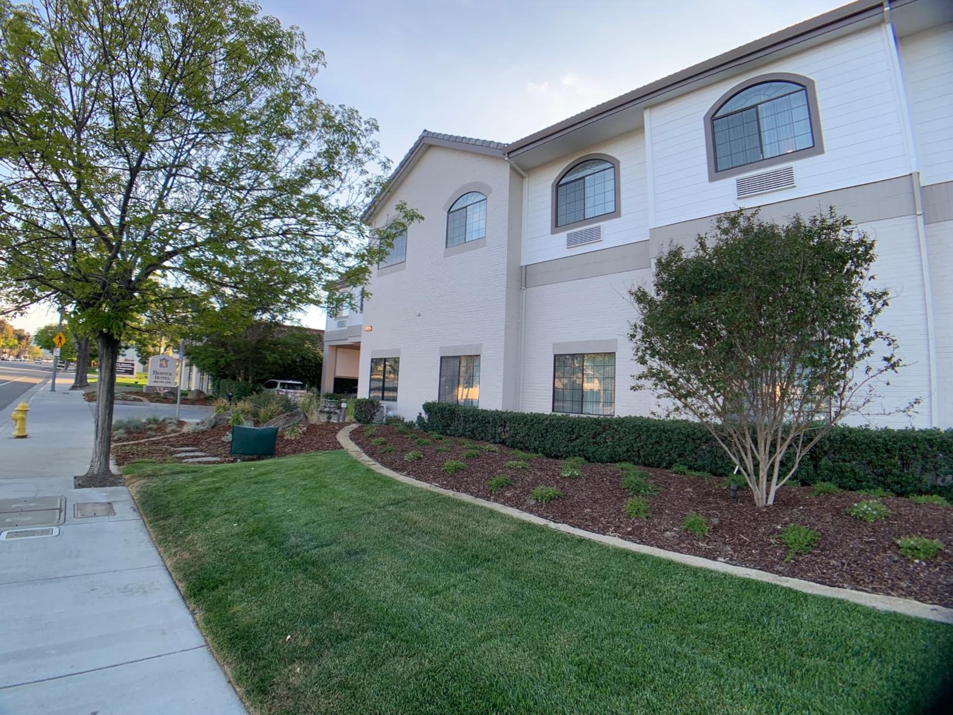 The Bristol Hotel Campbell San Jose featured exterior or lobby in Campbell, CA — similar hotel