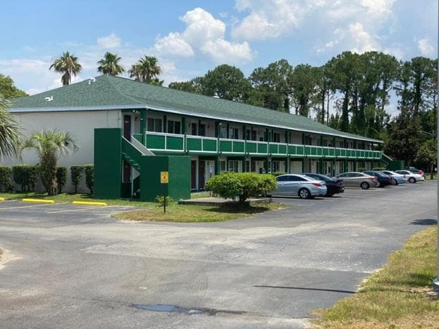 Inn On The Green Florida gallery photo in Tavares, FL — image 7
