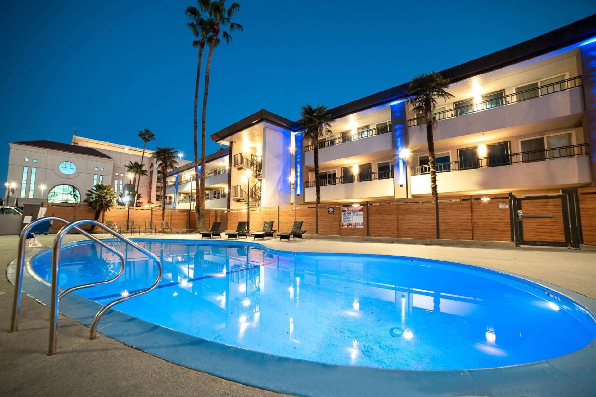 Studio 6 Suites Stockton, CA Waterfront interior in Stockton, CA — gallery photo 2