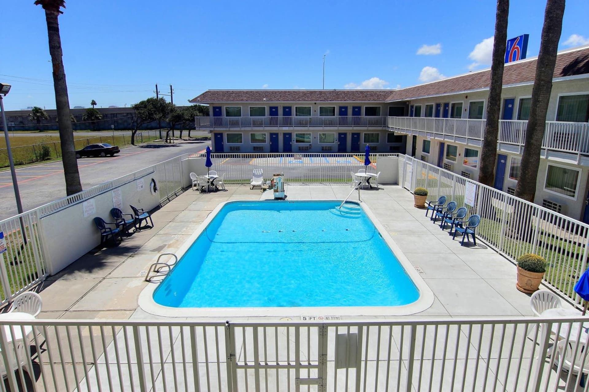 Motel 6-Corpus Christi, TX - East - North Padre Island gallery photo in Corpus Christi, TX — image 69