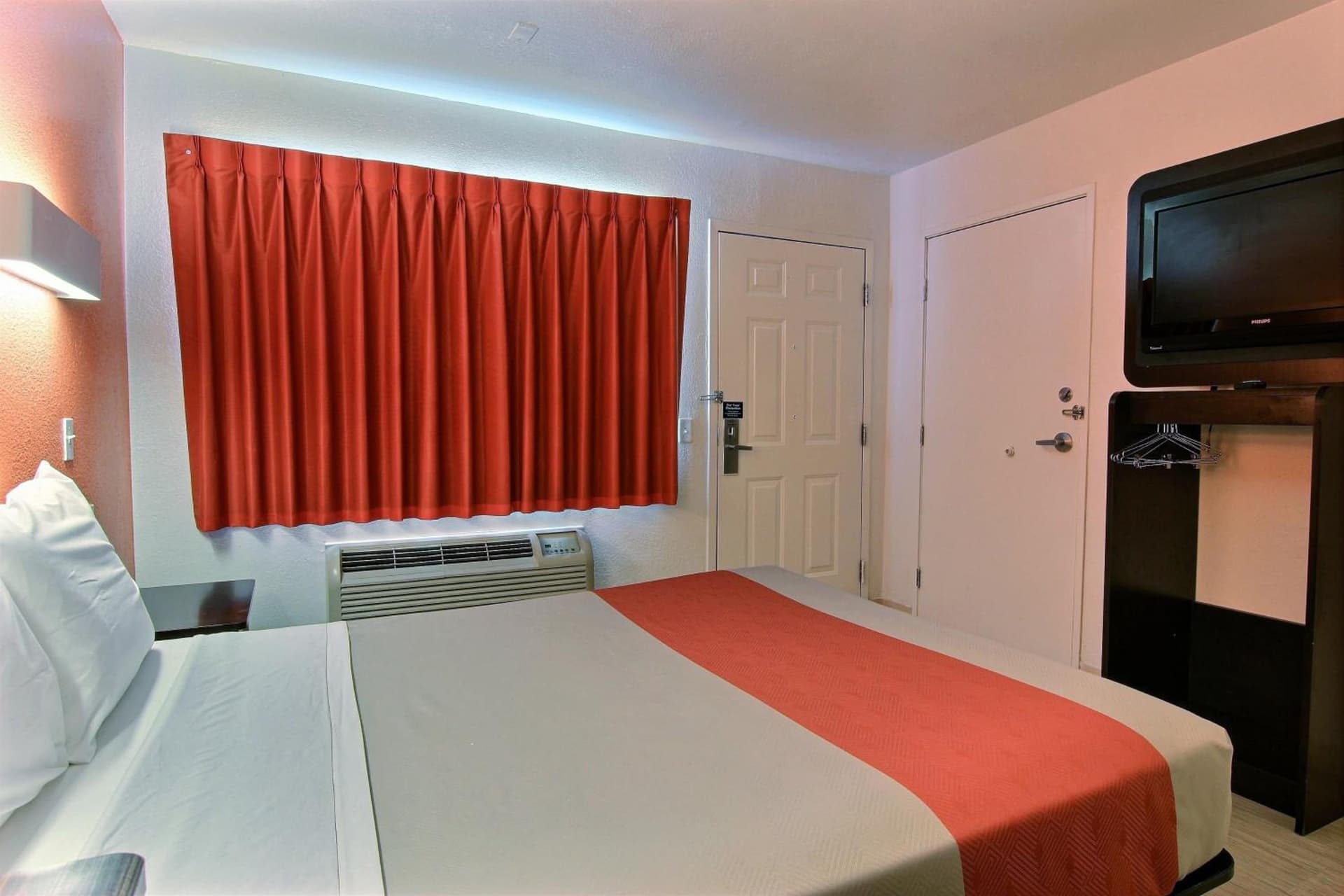 Motel 6-Corpus Christi, TX - East - North Padre Island gallery photo in Corpus Christi, TX — image 73