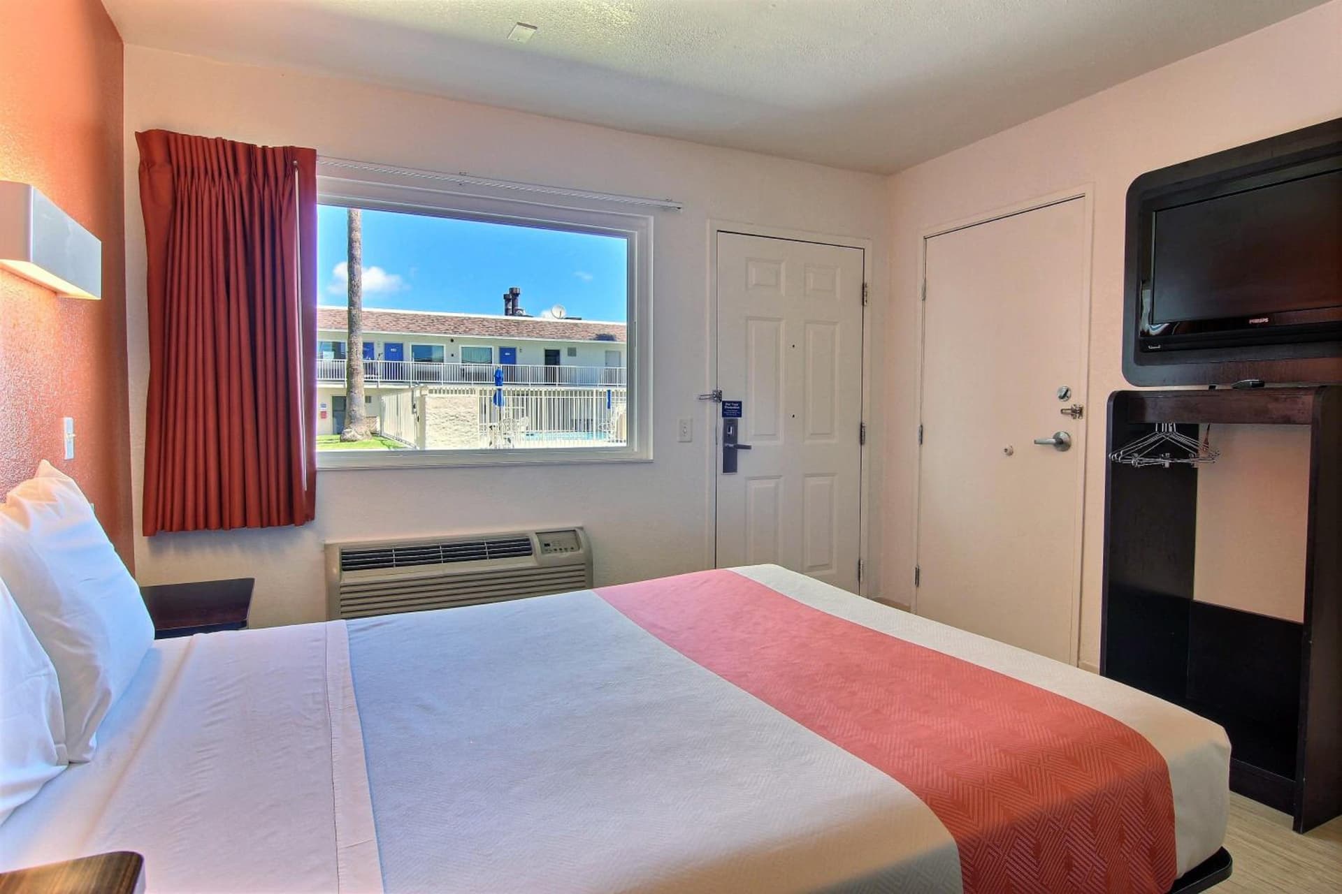 Motel 6-Corpus Christi, TX - East - North Padre Island gallery photo in Corpus Christi, TX — image 85
