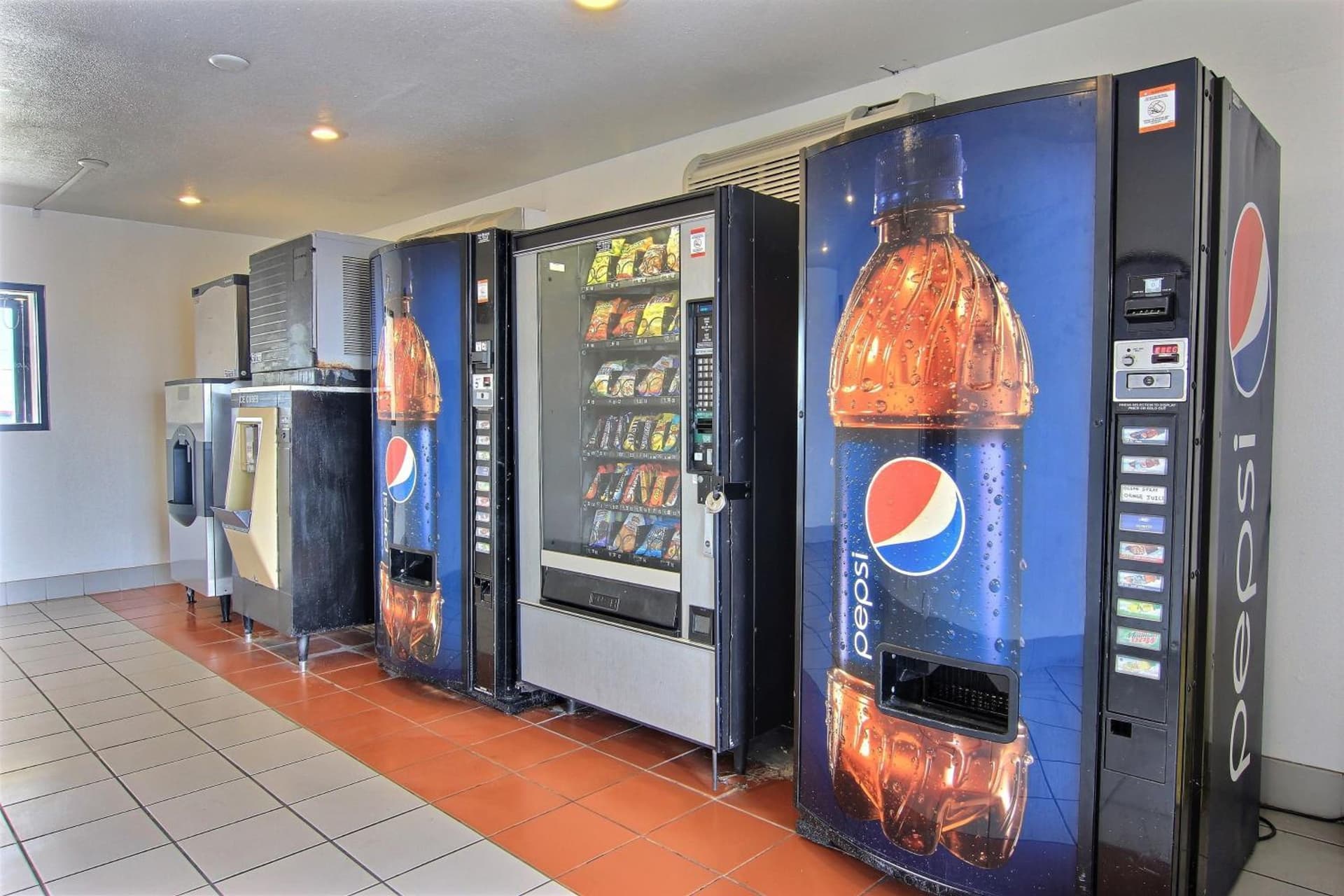 Motel 6-Corpus Christi, TX - East - North Padre Island gallery photo in Corpus Christi, TX — image 26
