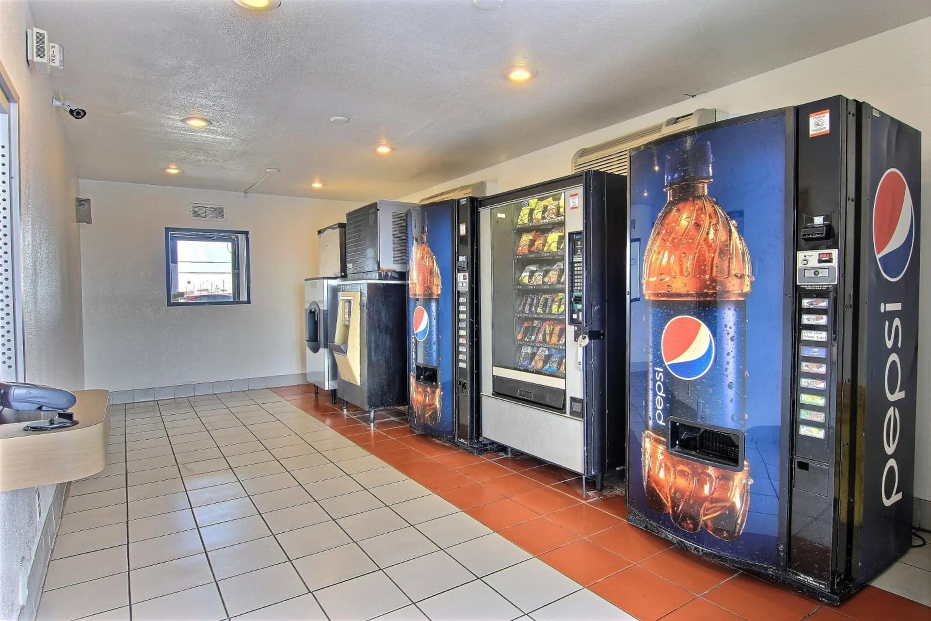 Motel 6-Corpus Christi, TX - East - North Padre Island gallery photo in Corpus Christi, TX — image 67