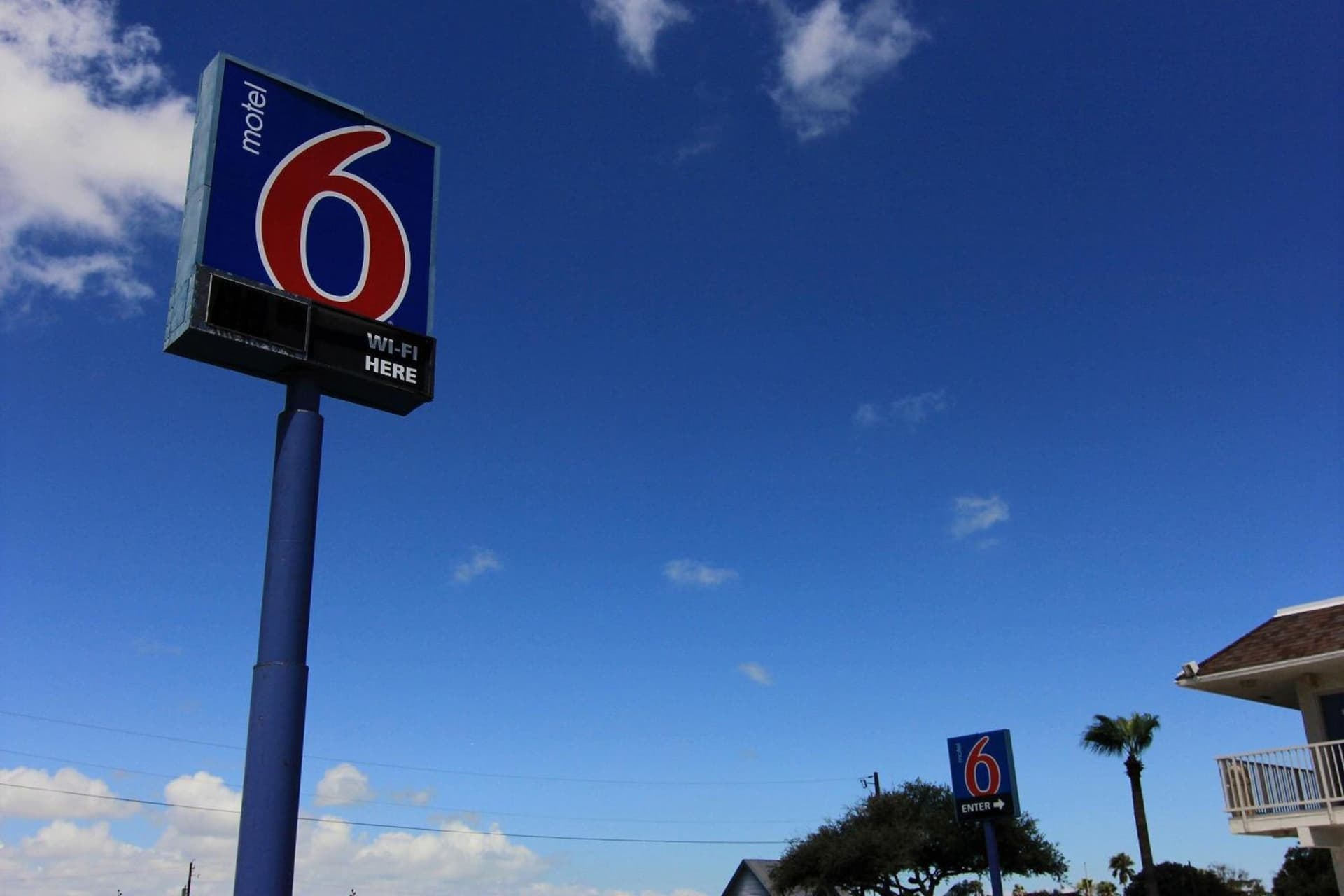 Motel 6-Corpus Christi, TX - East - North Padre Island gallery photo in Corpus Christi, TX — image 77