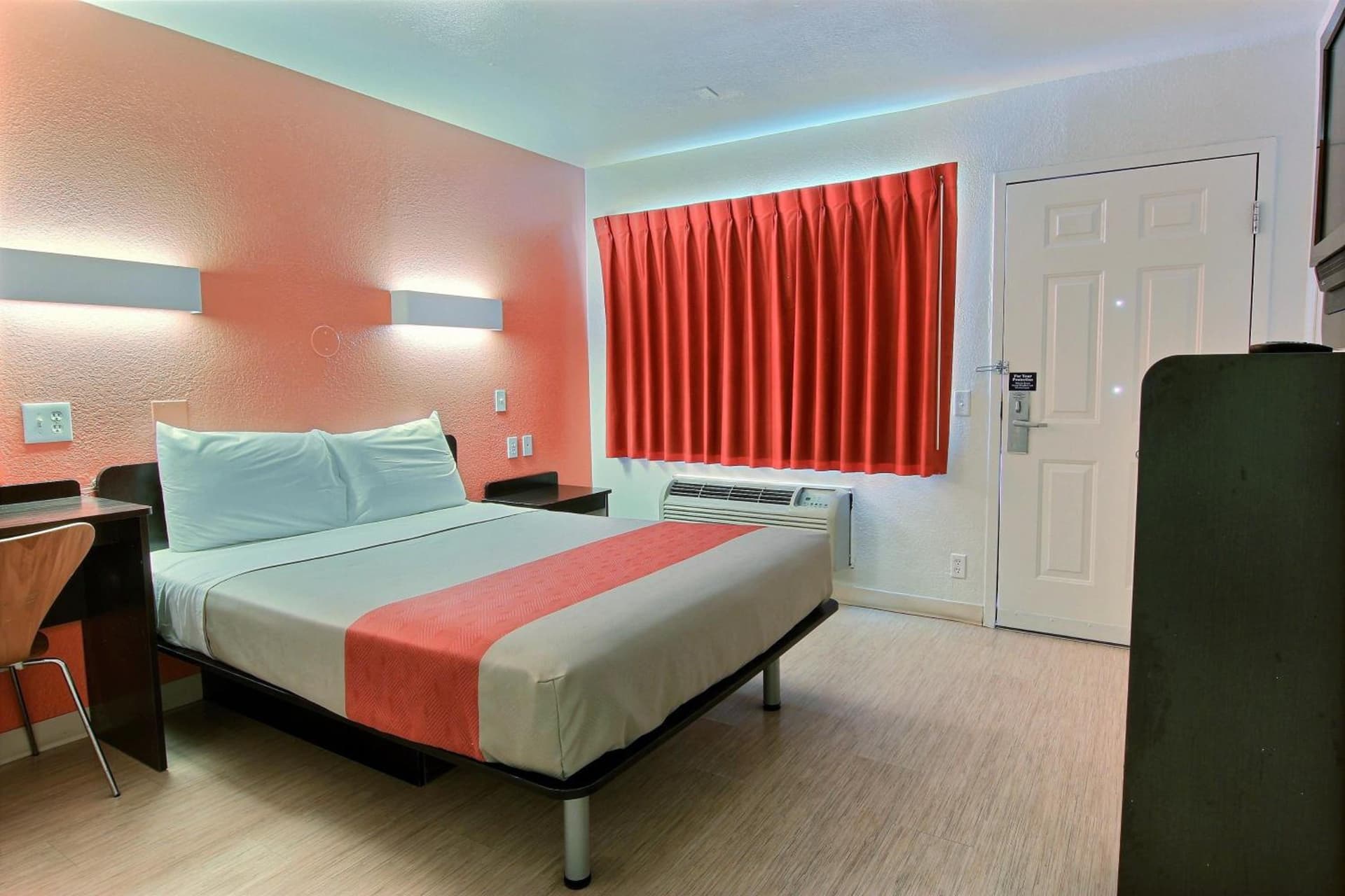 Motel 6-Corpus Christi, TX - East - North Padre Island gallery photo in Corpus Christi, TX — image 18