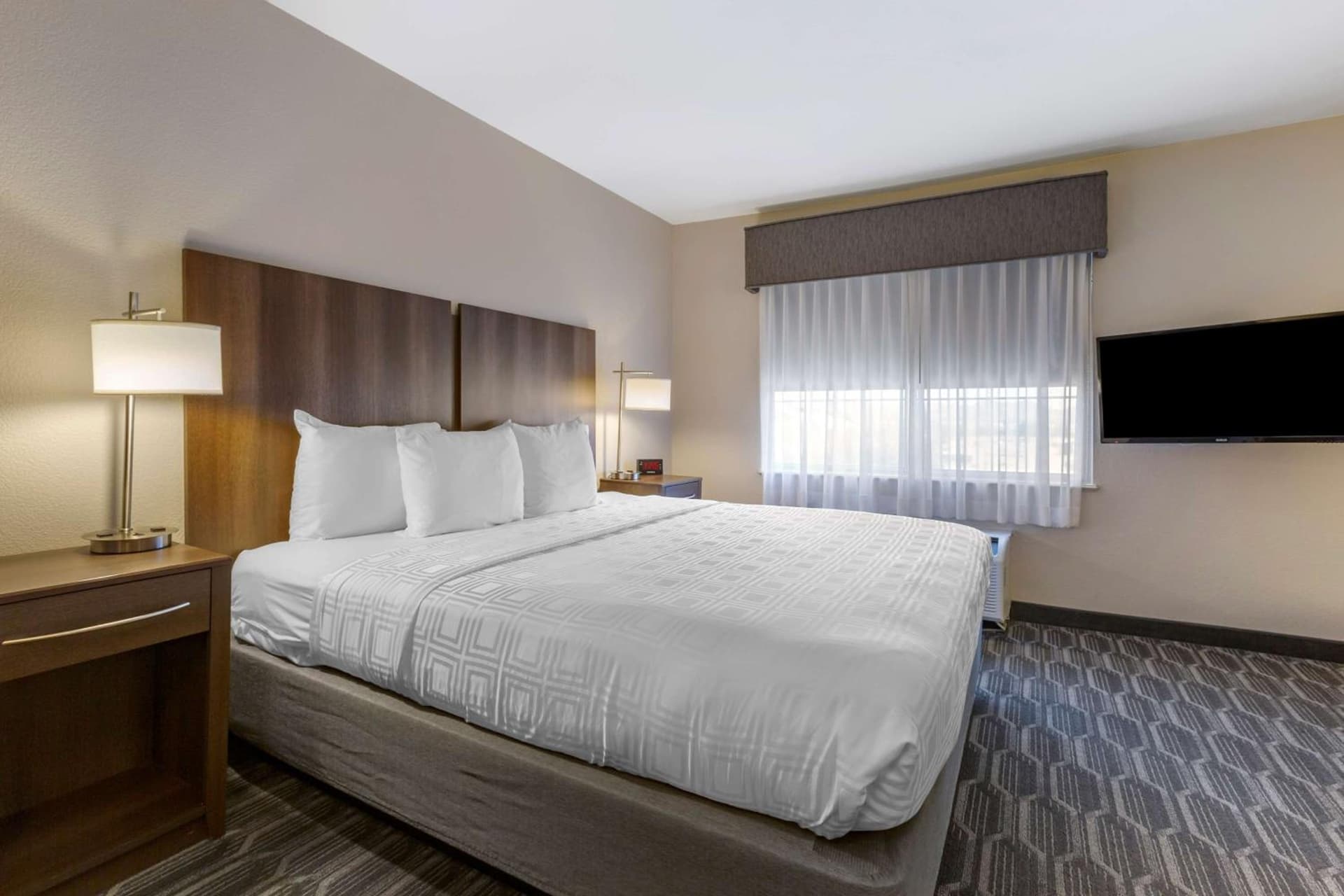 Best Western North Phoenix Hotel property views in Phoenix, AZ — gallery photo 3