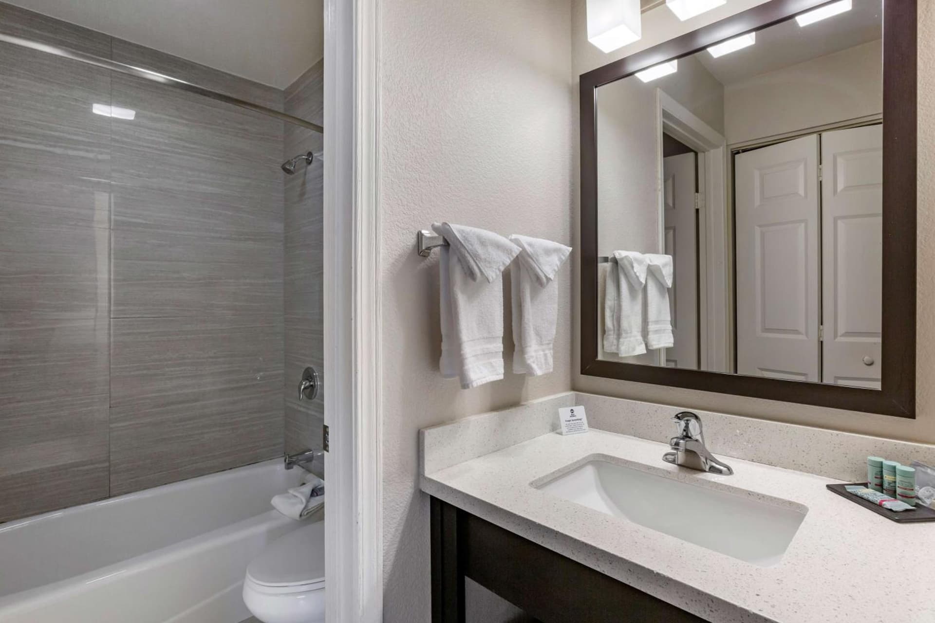 Best Western North Phoenix Hotel gallery photo in Phoenix, AZ — image 21