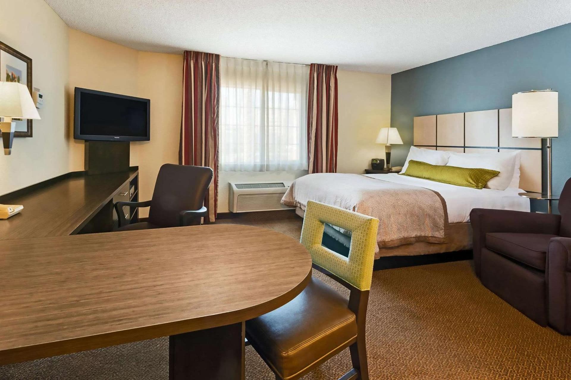 MainStay Suites- Kansas City Overland Park gallery photo in Overland Park, KS — image 12