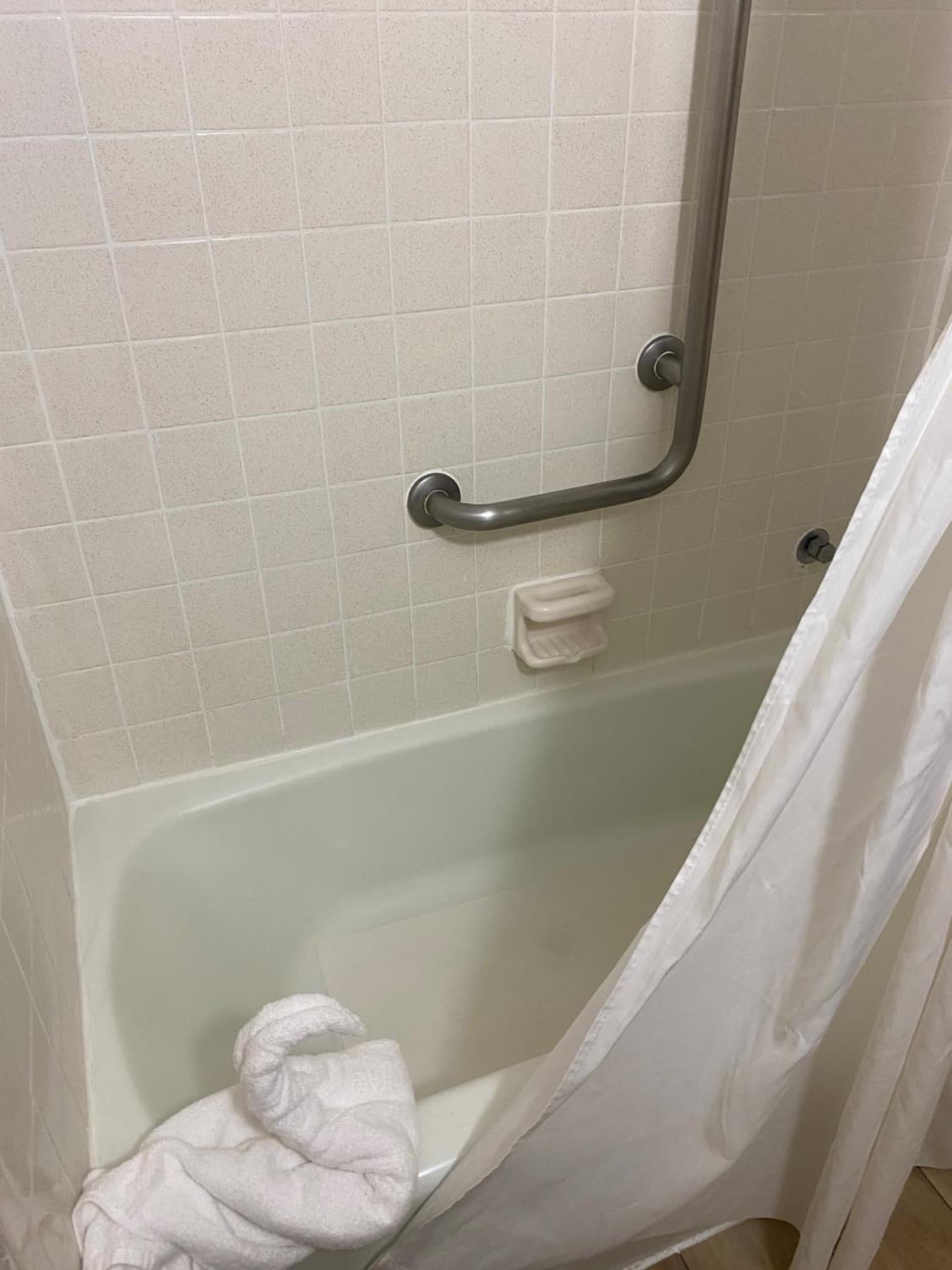 Days Inn & Suites by Wyndham Fort Pierce Midtown gallery photo in Fort Pierce, FL — image 63