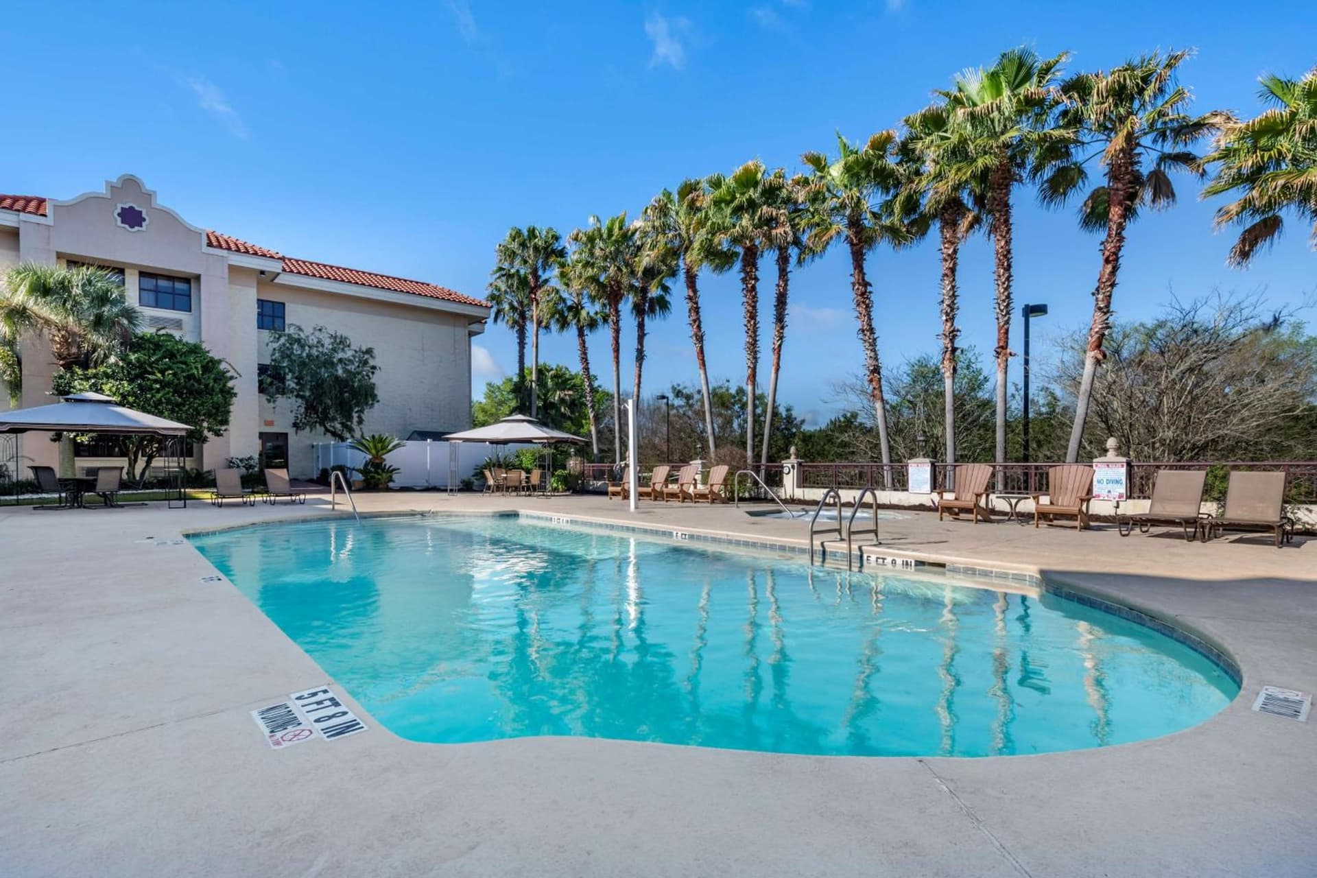 Best Western Gateway Grand property views in Gainesville, FL — gallery photo 3