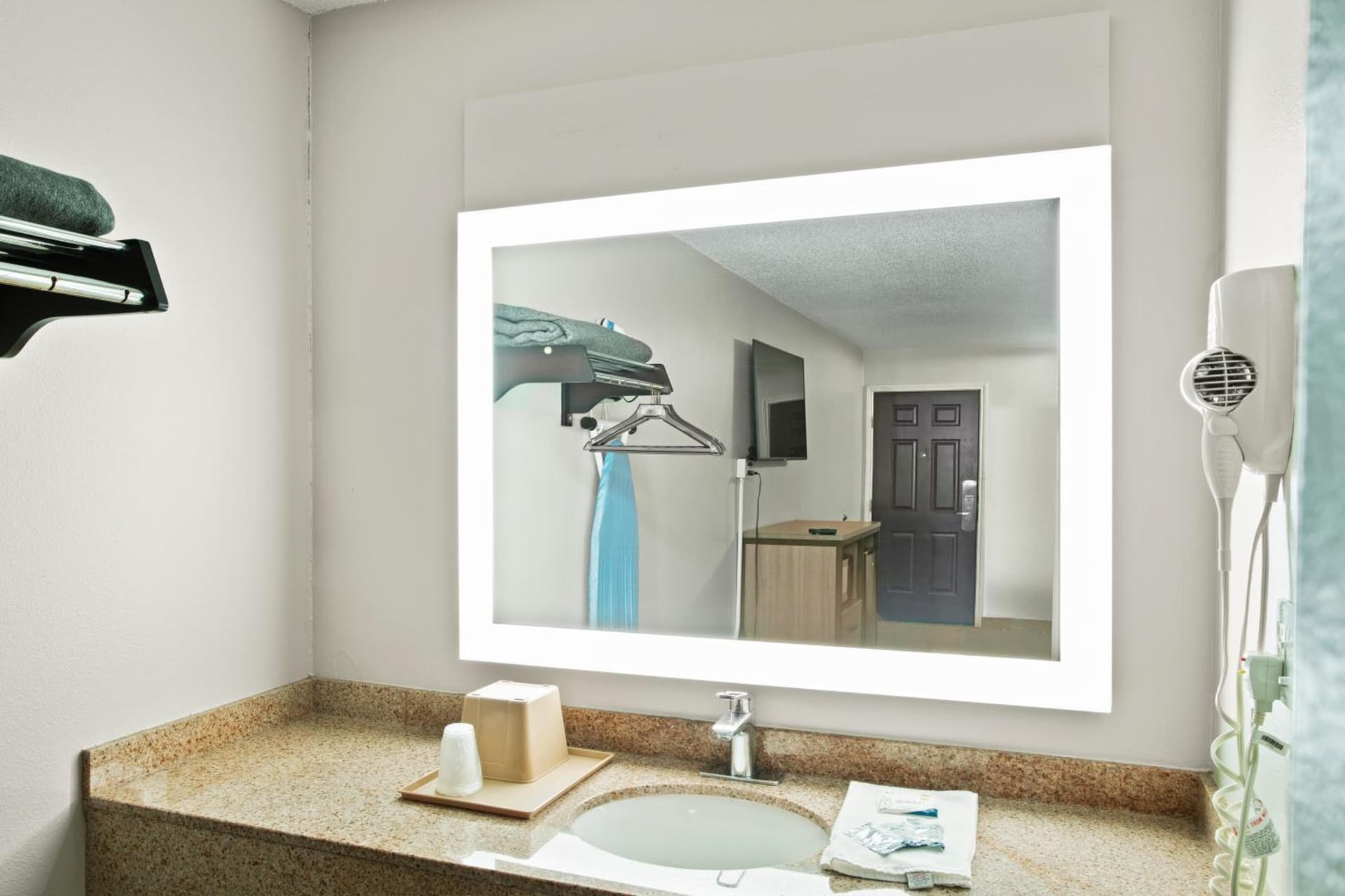Siesta Inn McAllen gallery photo in McAllen, TX — image 19