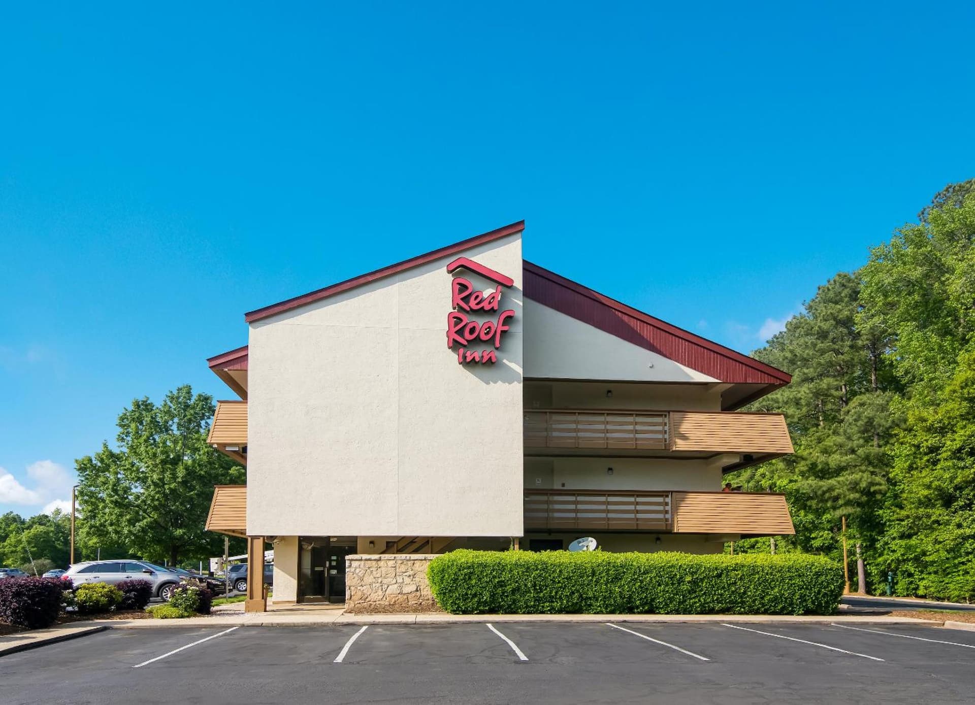 Red Roof Inn Durham - Triangle Park property views in Durham, NC — gallery photo 3