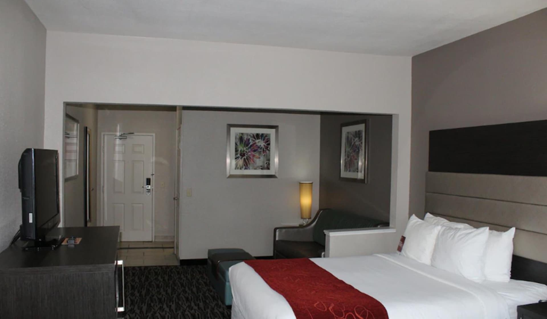 Comfort Suites Lewisville - Dallas gallery photo in Lewisville, TX — image 12