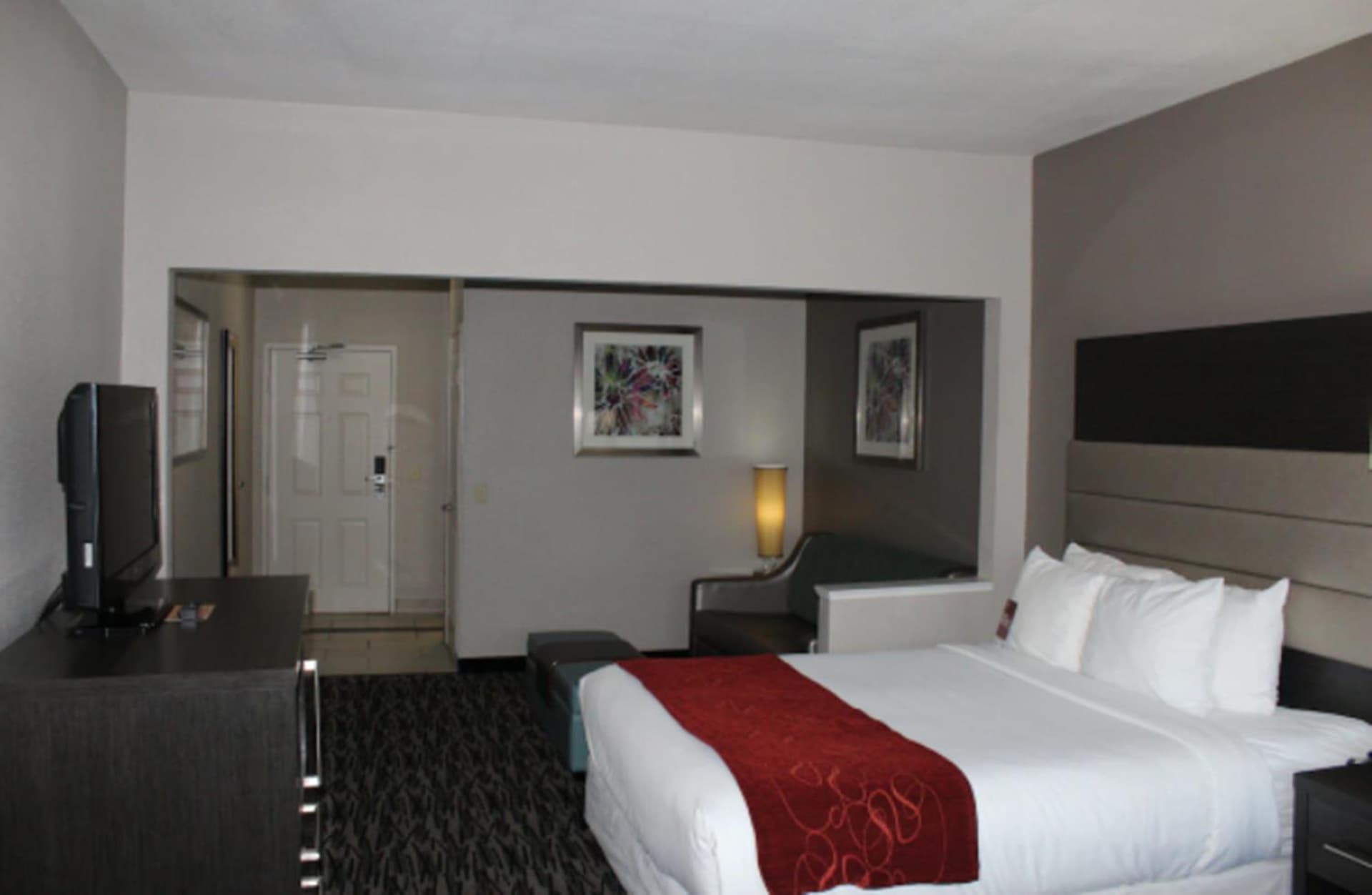Comfort Suites Lewisville - Dallas gallery photo in Lewisville, TX — image 11