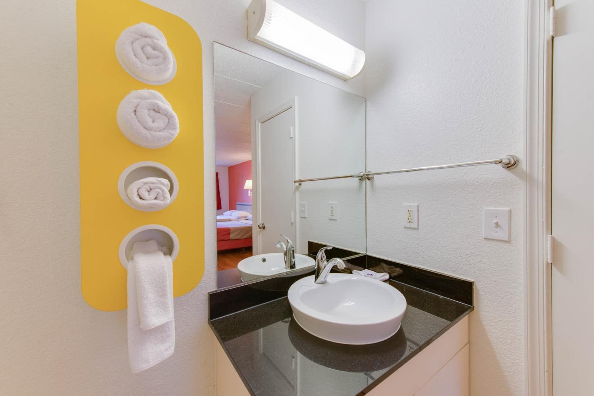 Travelodge by Wyndham Norfolk Airport gallery photo in Norfolk, VA — image 38