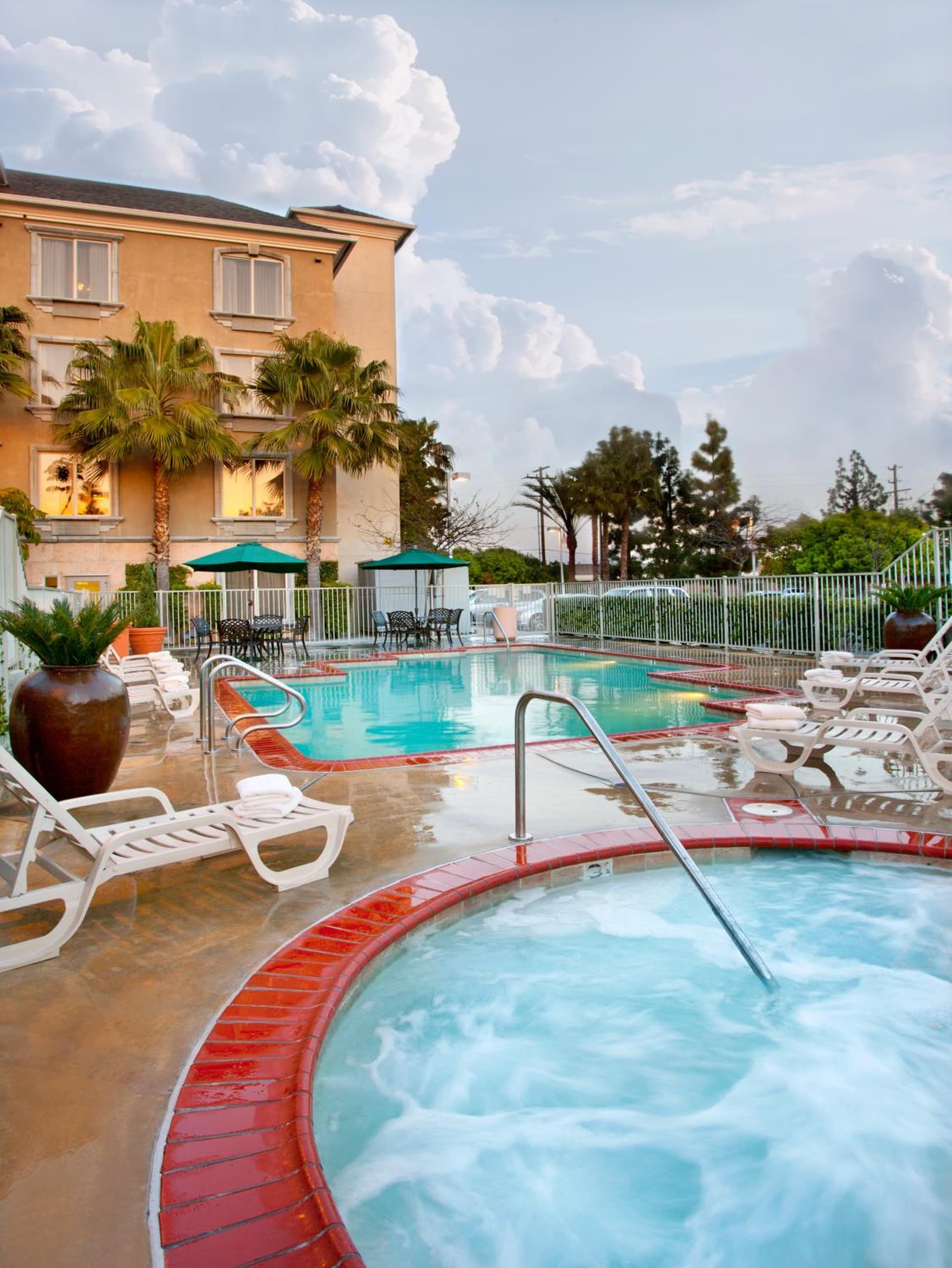 Ayres Hotel Anaheim interior in Anaheim, CA — gallery photo 2
