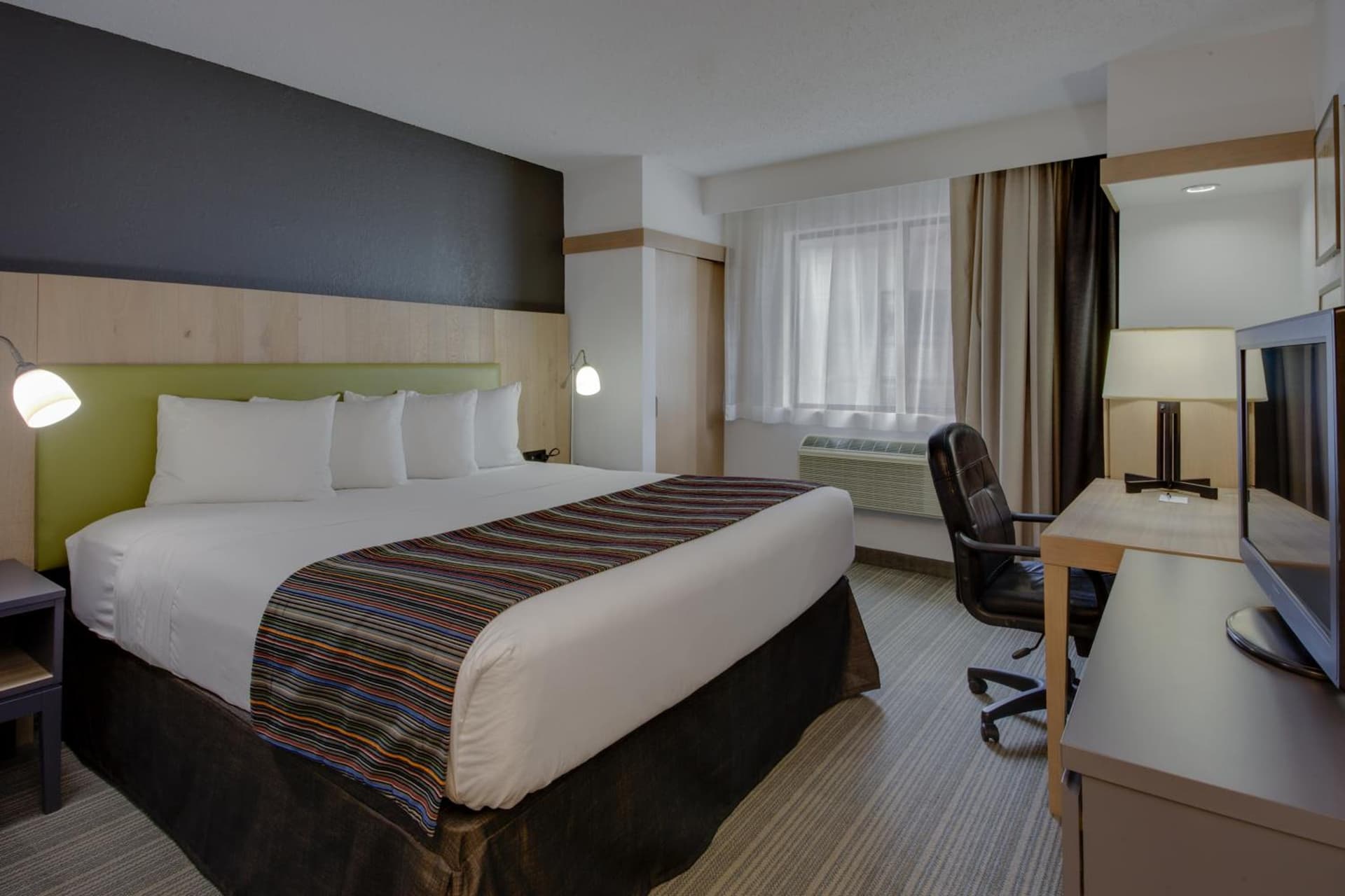 Country Inn & Suites by Radisson, Frederick, MD gallery photo in Frederick, MD — image 9