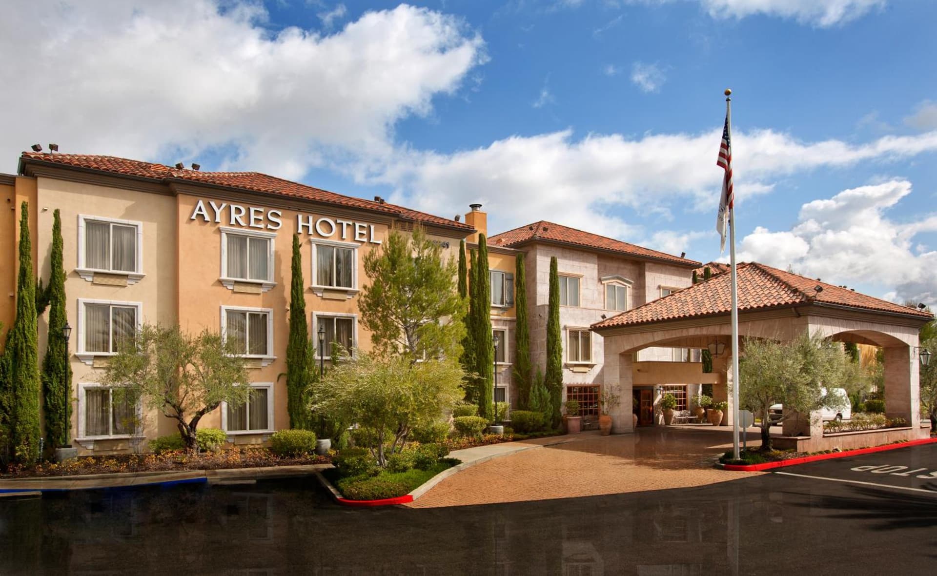 Ayres Hotel Laguna Woods - Aliso Viejo exterior or lobby in Laguna Woods, CA — main listing photo