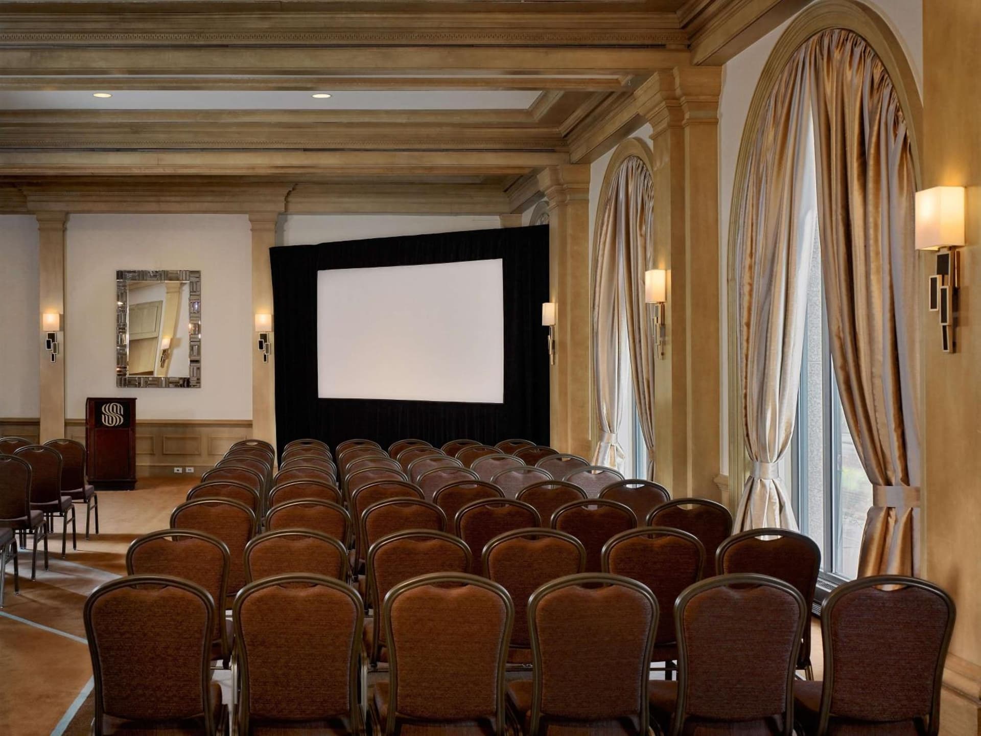 The Royal Sonesta Harbor Court Baltimore gallery photo in Baltimore, MD — image 64