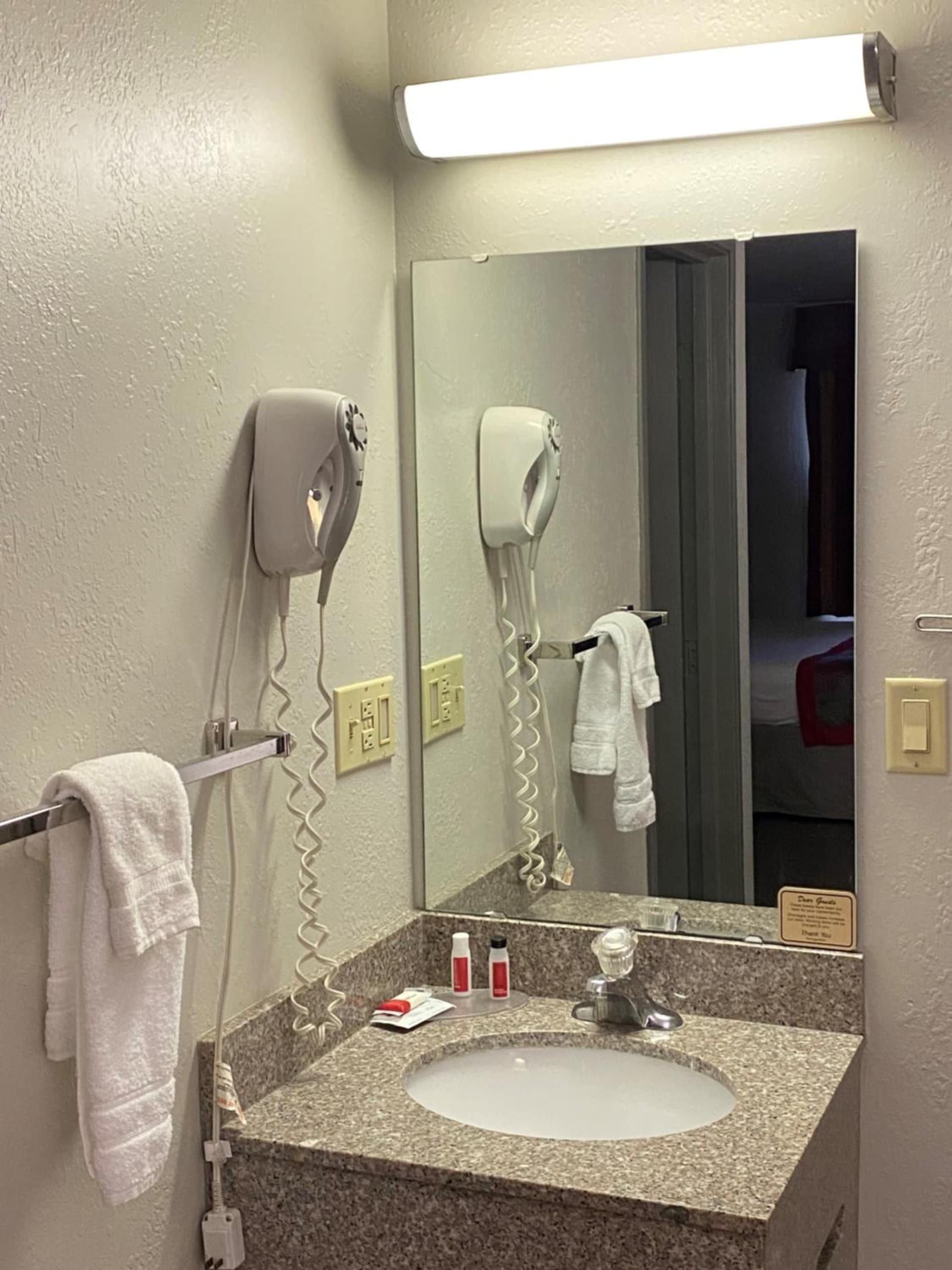 Ramada by Wyndham Sioux Falls property views in Sioux Falls, SD — gallery photo 3
