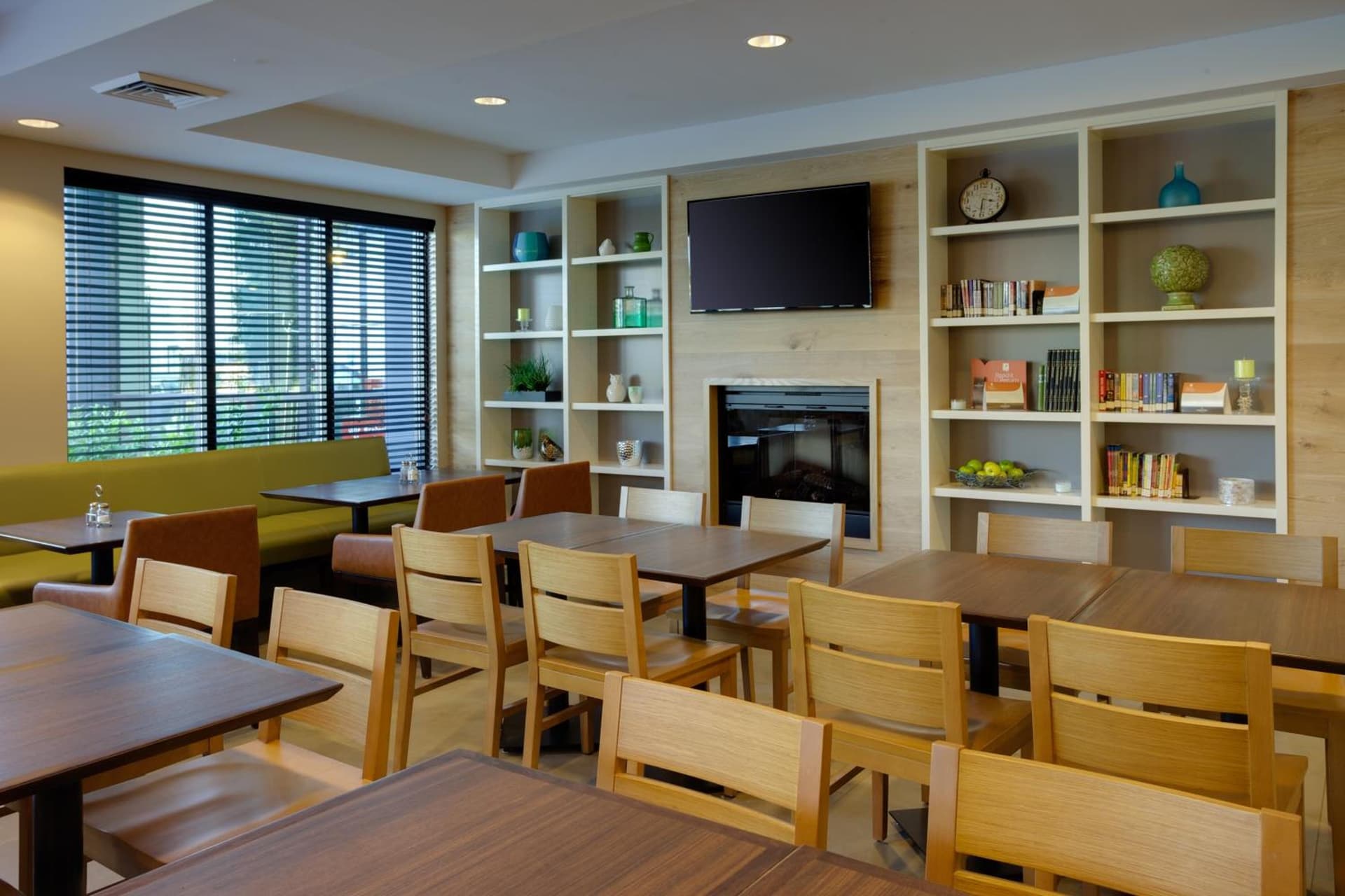 Country Inn & Suites by Radisson, Frederick, MD gallery photo in Frederick, MD — image 5