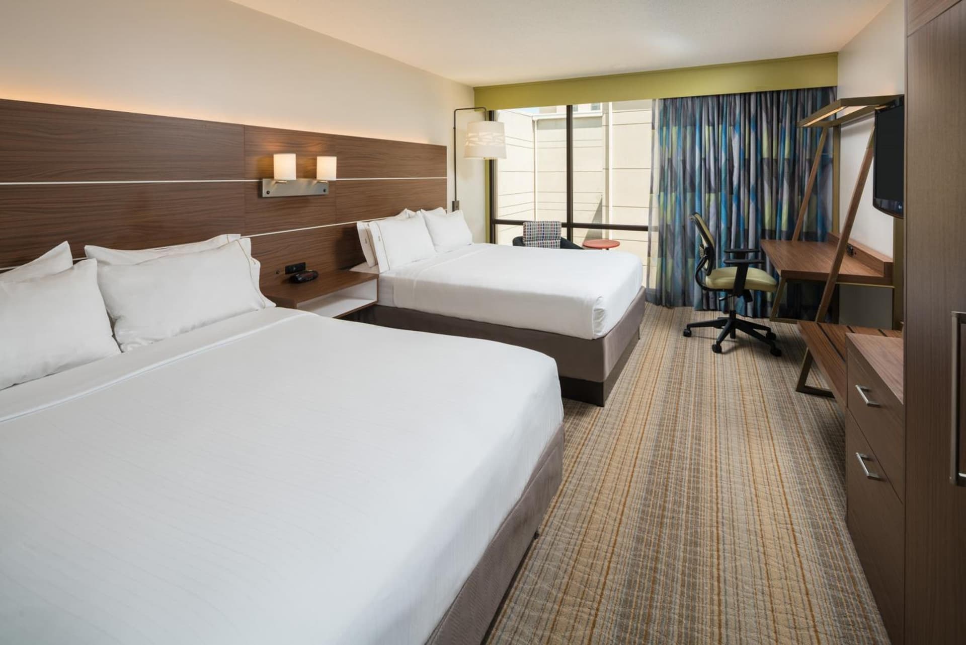 Holiday Inn Express & Suites Springfield by IHG interior in Springfield, IL — gallery photo 2