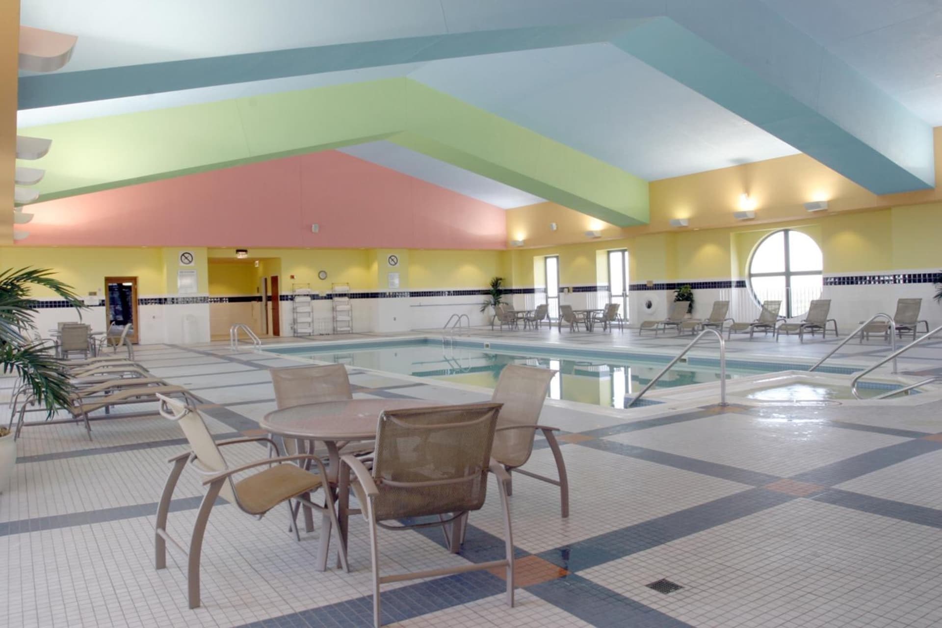 Holiday Inn Express & Suites Springfield by IHG gallery photo in Springfield, IL — image 42