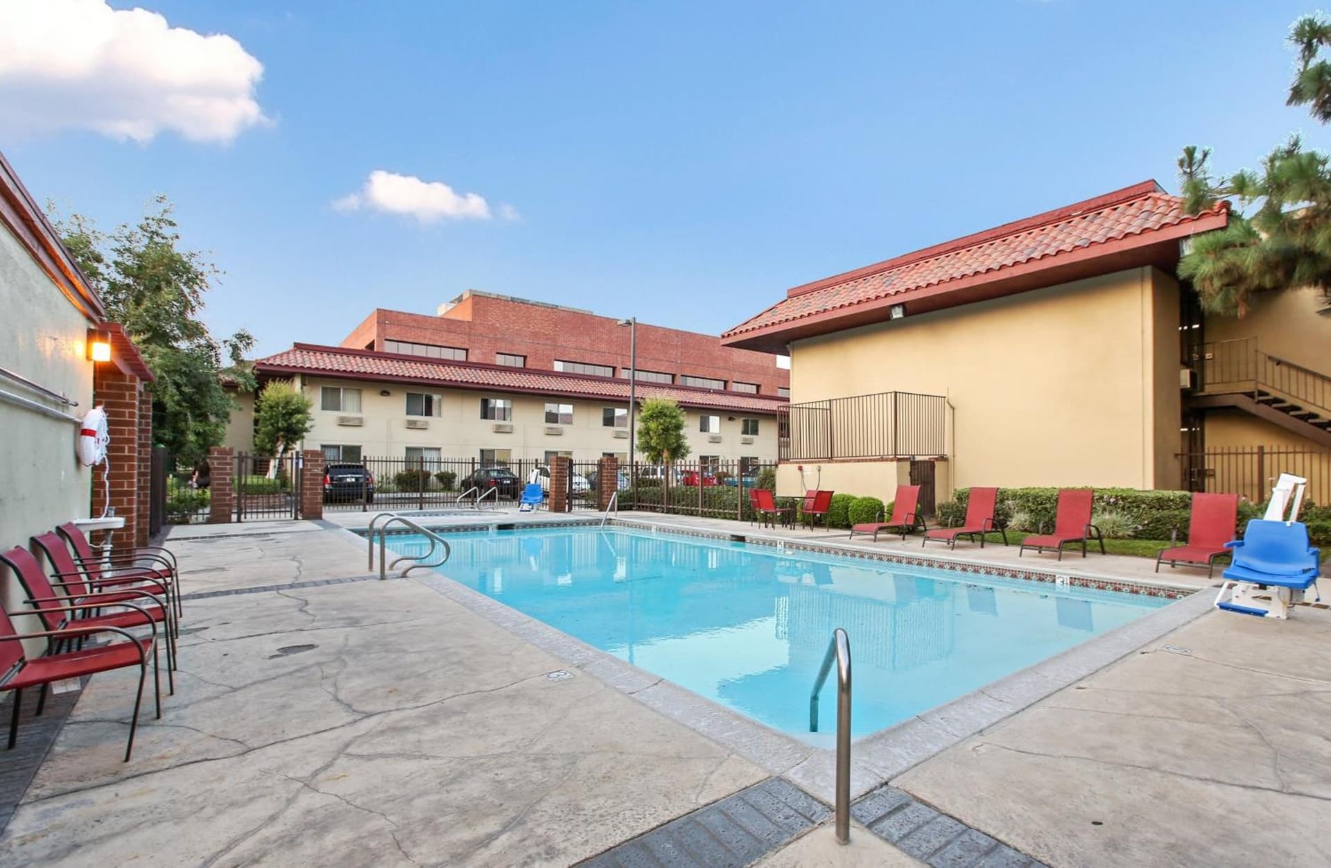Red Roof Inn Santa Ana gallery photo in Santa Ana, CA — image 18