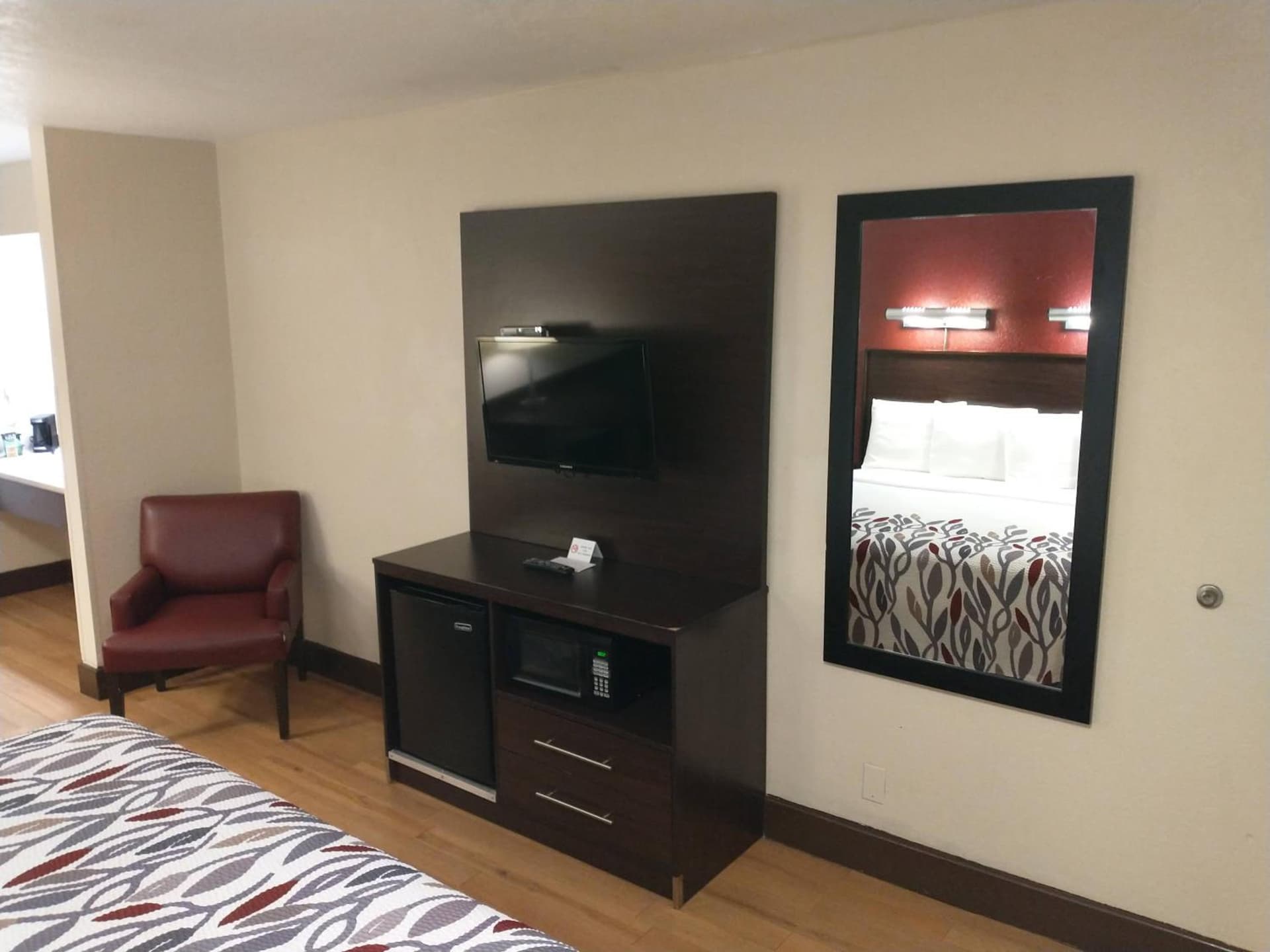 Red Roof Inn Santa Ana gallery photo in Santa Ana, CA — image 16