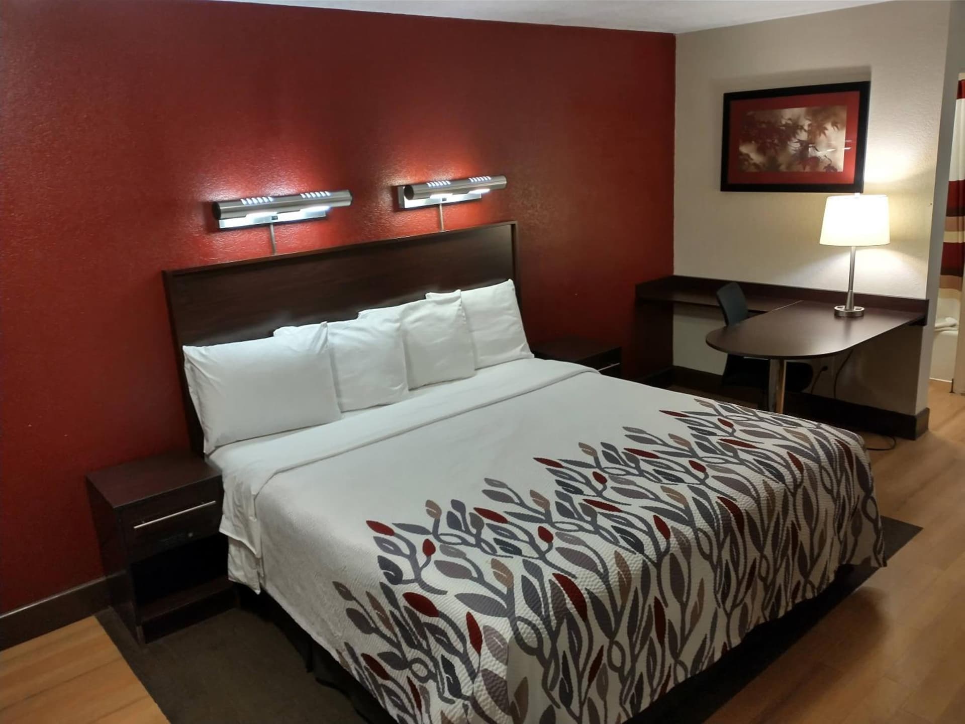Red Roof Inn Santa Ana gallery photo in Santa Ana, CA — image 15