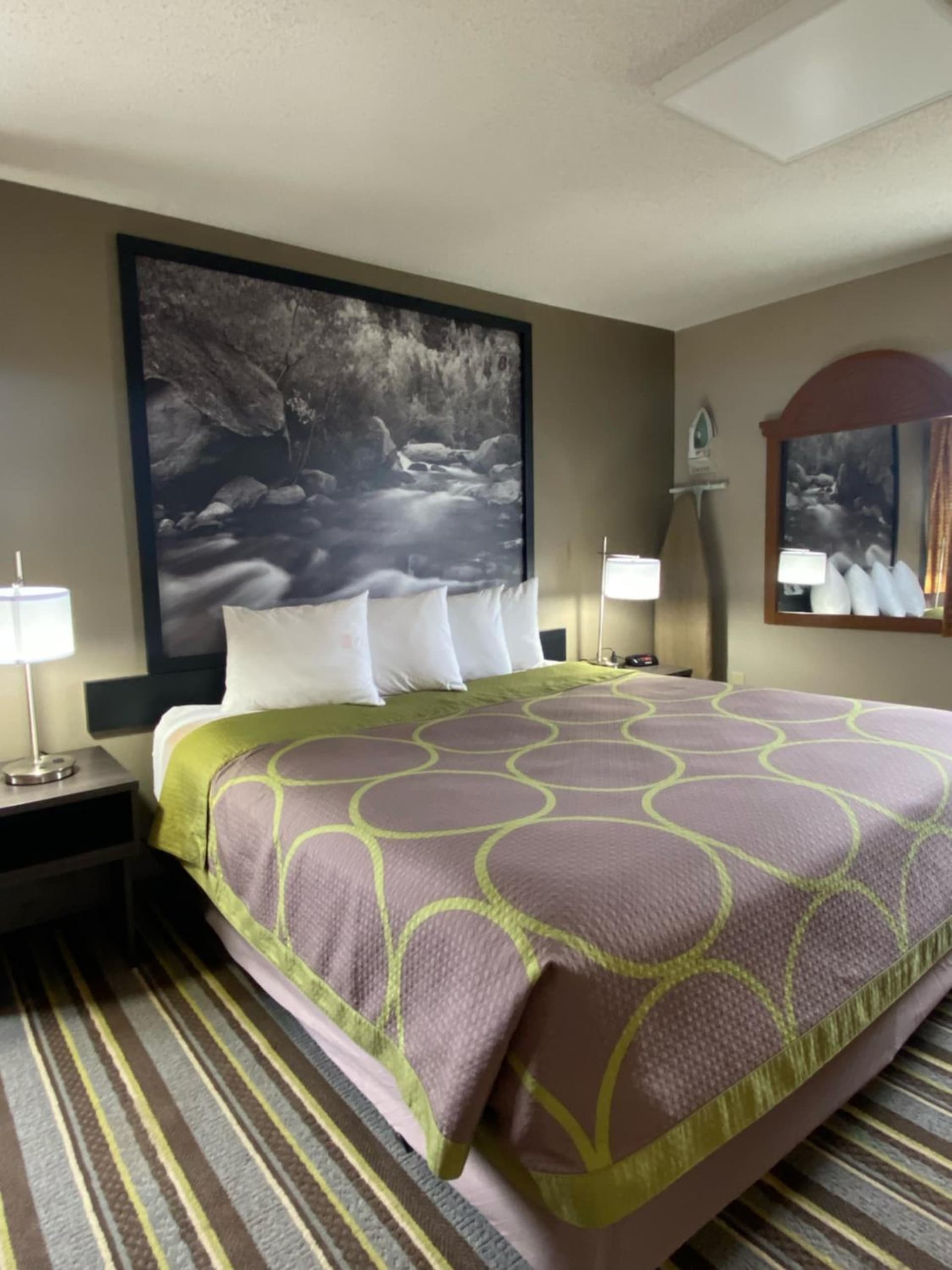 Super 8 by Wyndham Liberal KS property views in Liberal, KS — gallery photo 3