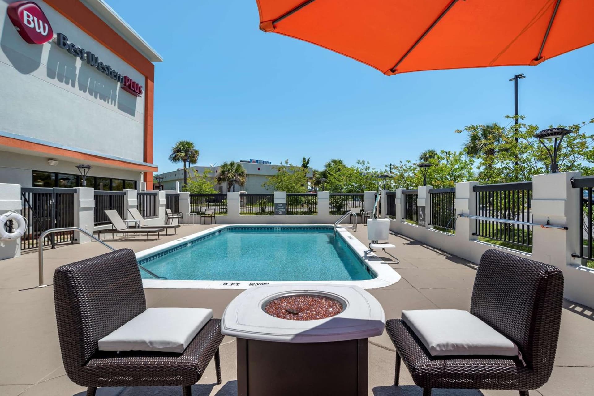 Best Western Plus Panama City Hotel interior in Panama City, FL — gallery photo 2