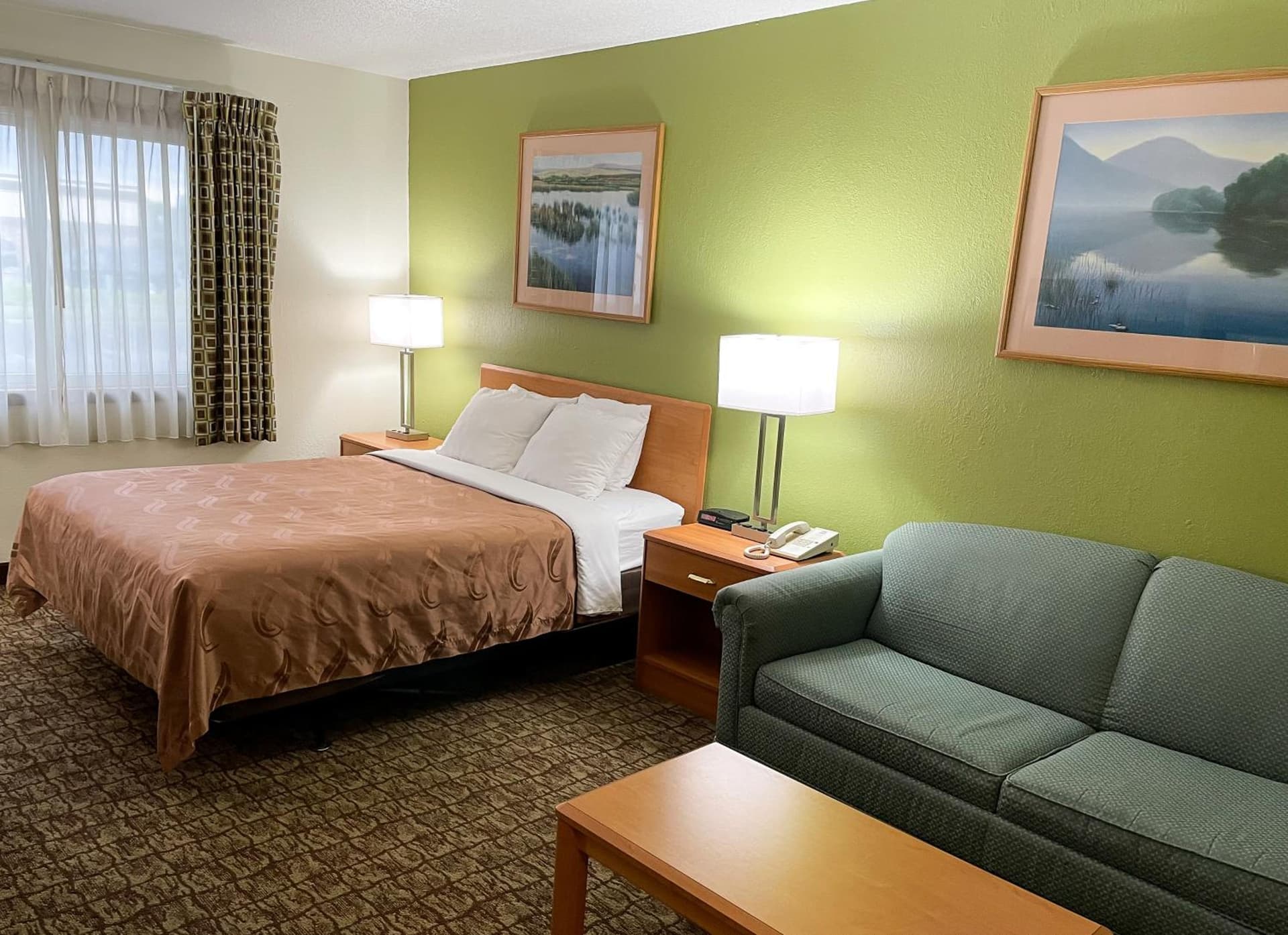 Hudson Inn & Suites gallery photo in Hudson, WI — image 11